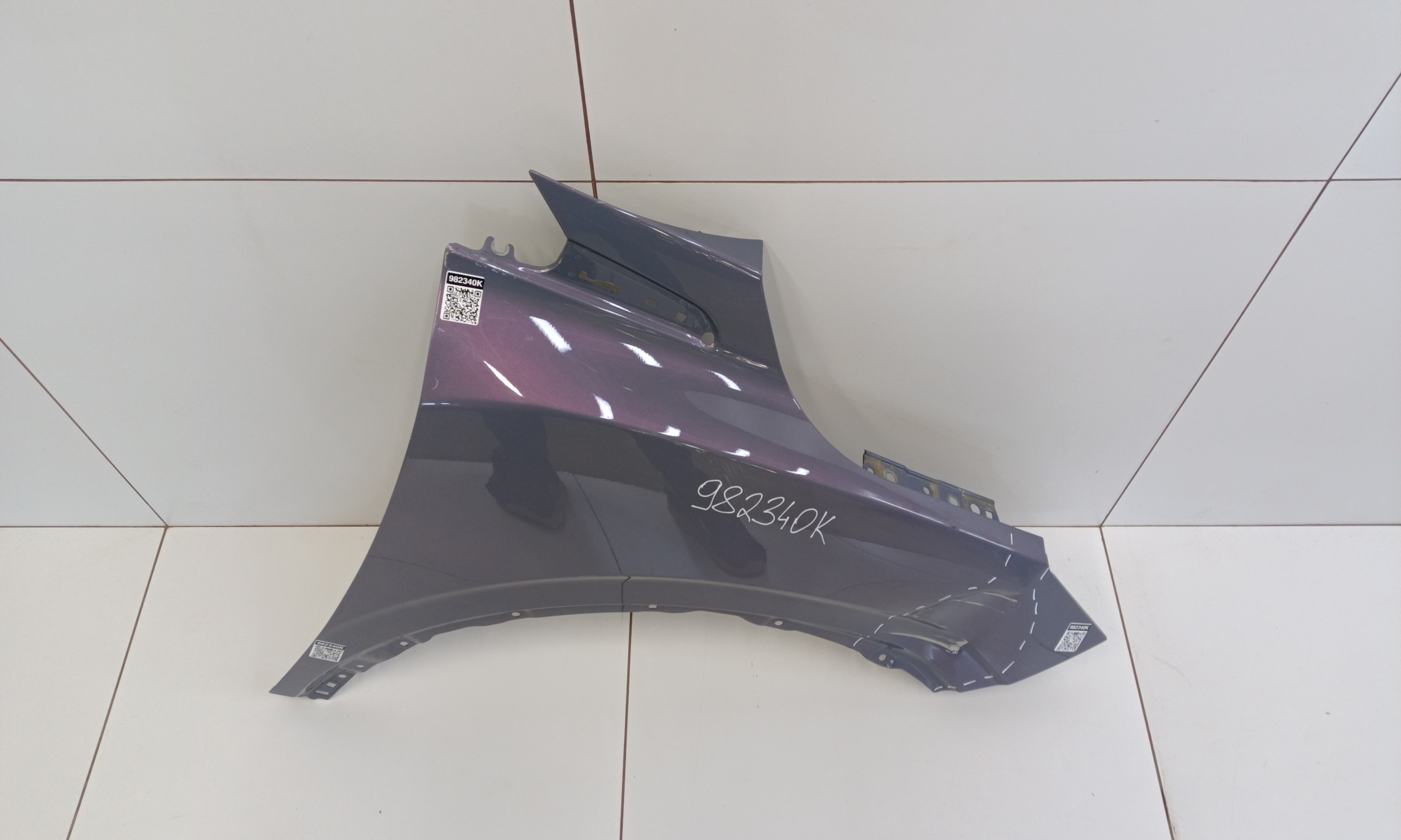 Крыло переднее правое Geely Coolray Restail