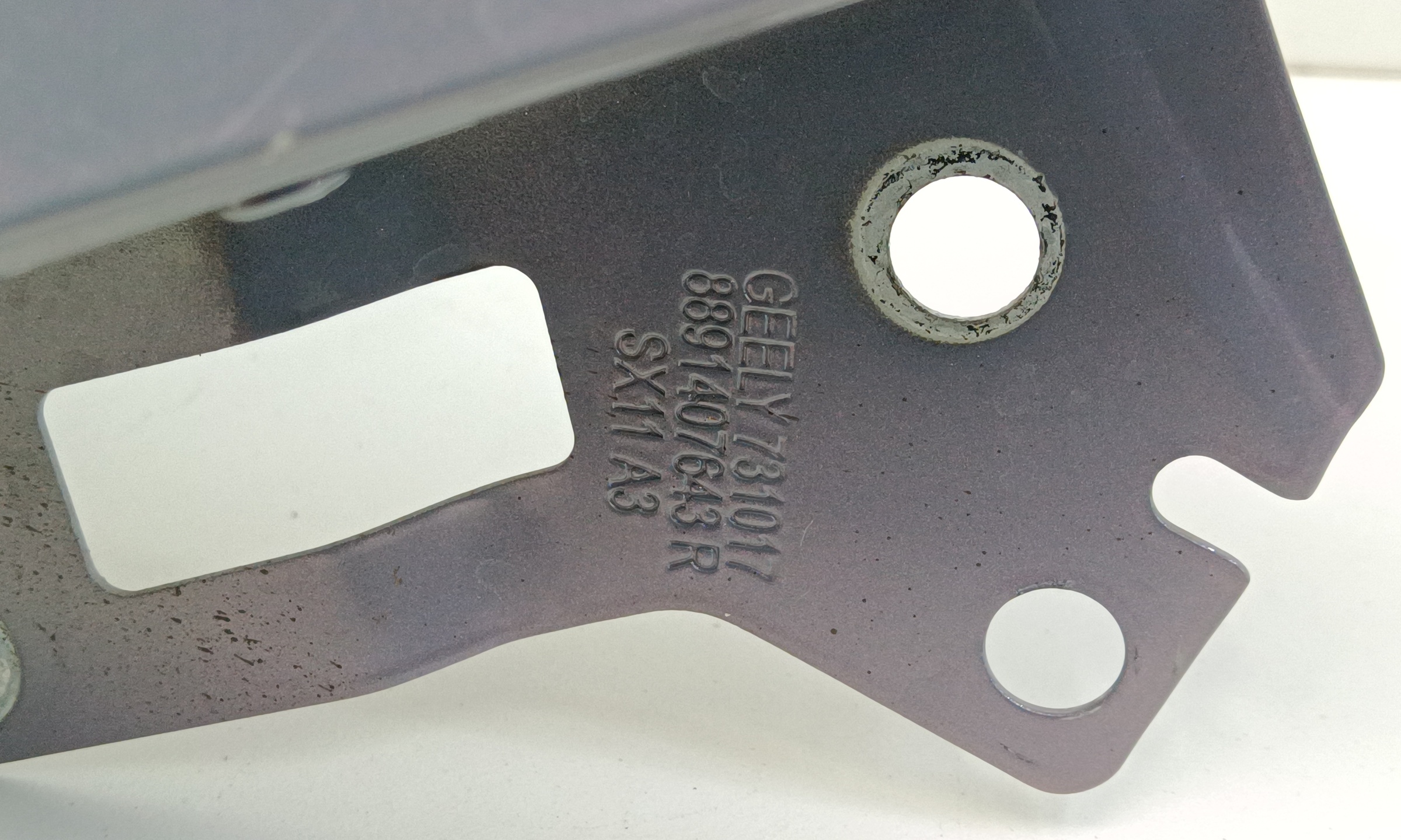 Крыло переднее правое Geely Coolray Restail