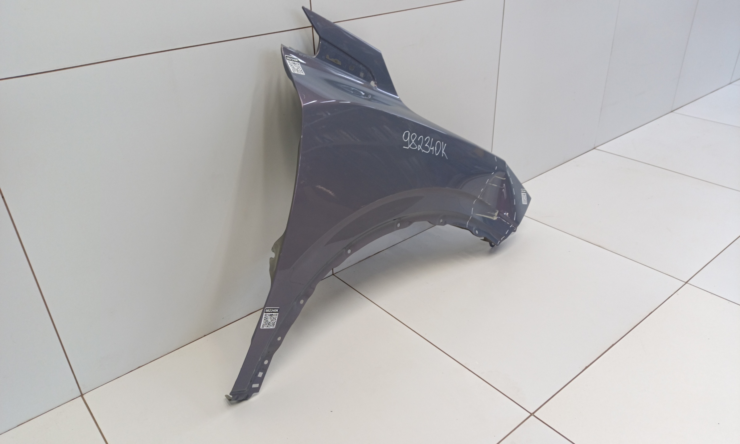 Крыло переднее правое Geely Coolray Restail