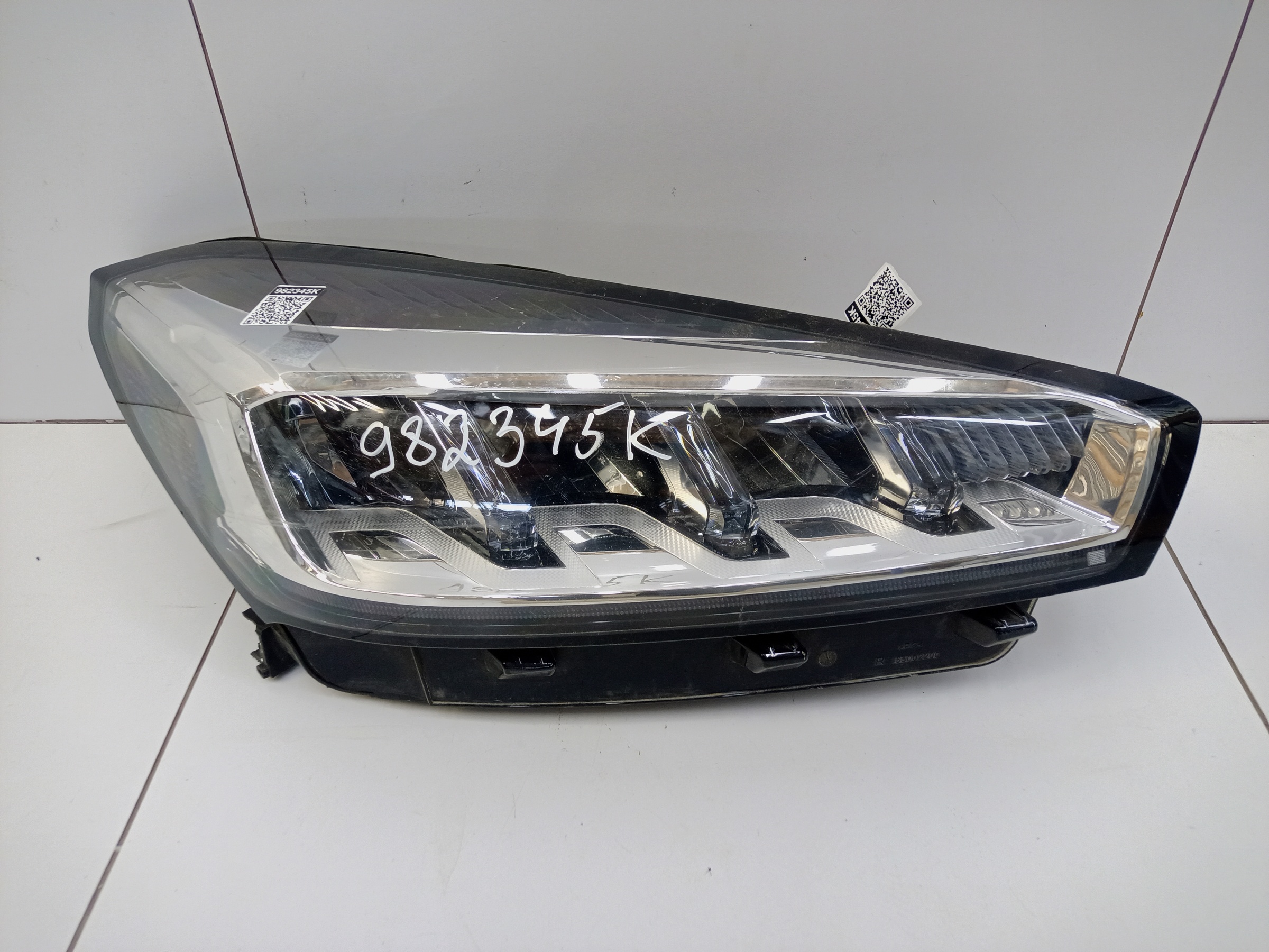 Фара передняя правая Chery Tiggo 7 Pro LED