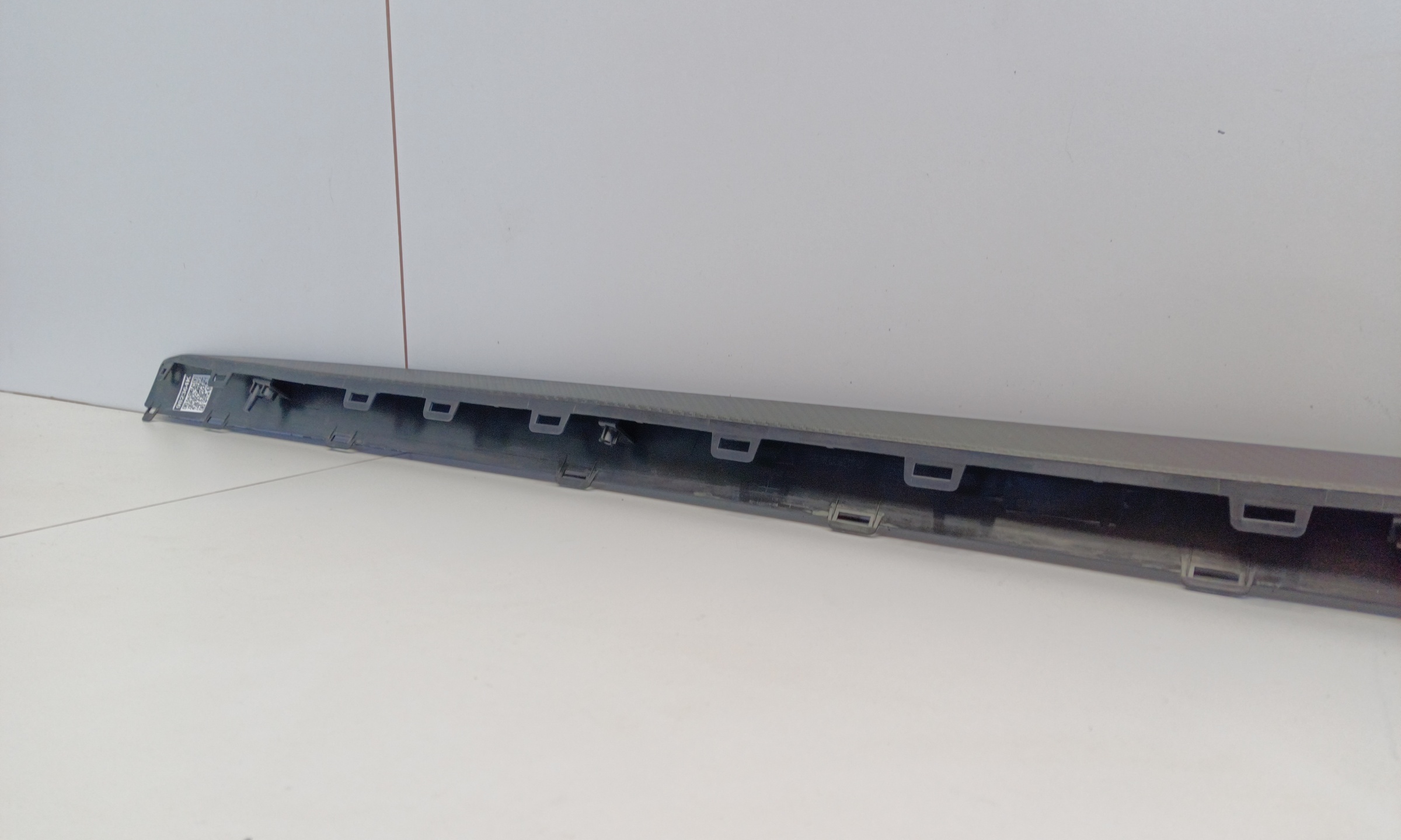 Молдинг накладки порога правого Geely Coolray