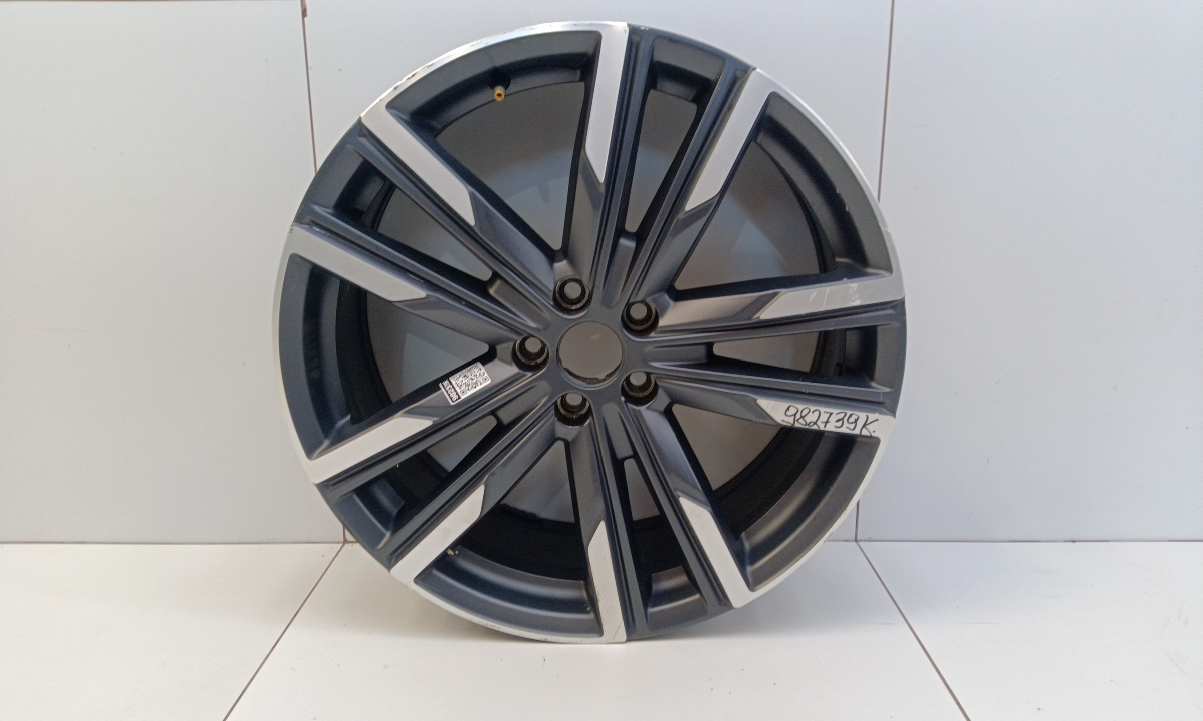 Диск колеса литой Geely Monjaro R20