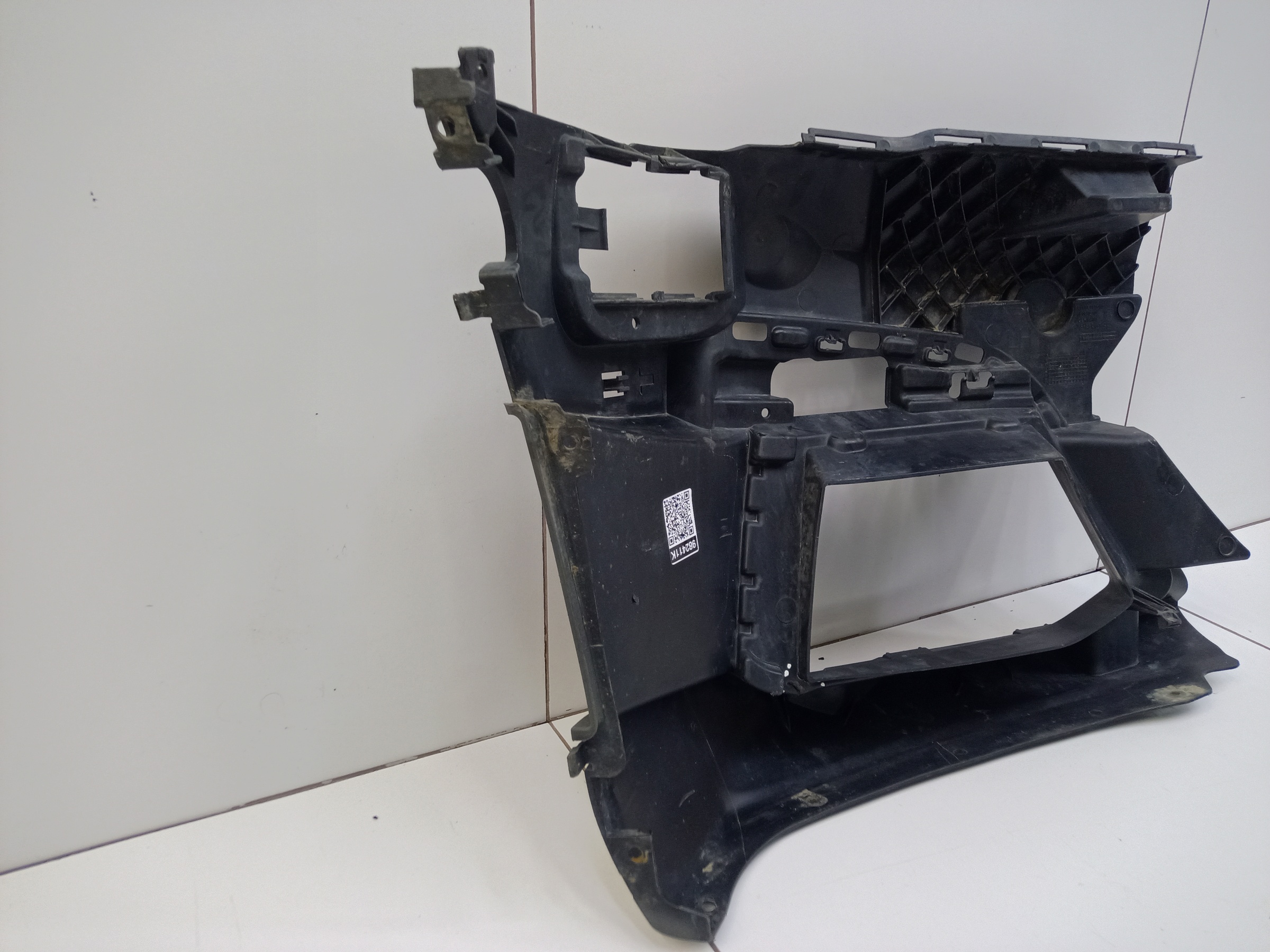 Кронштейн ПТФ передней левой BMW 5er G30 Restail M-paket