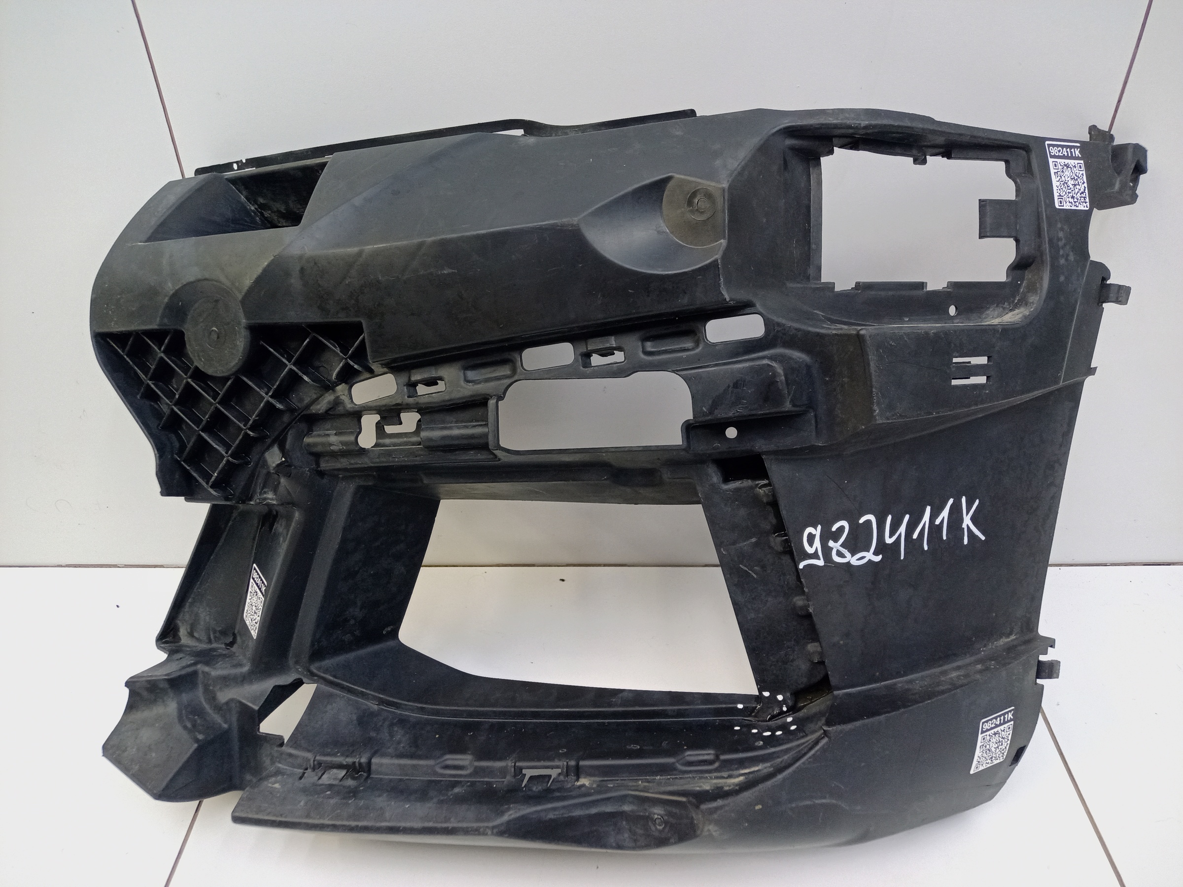 Кронштейн ПТФ передней левой BMW 5er G30 Restail M-paket