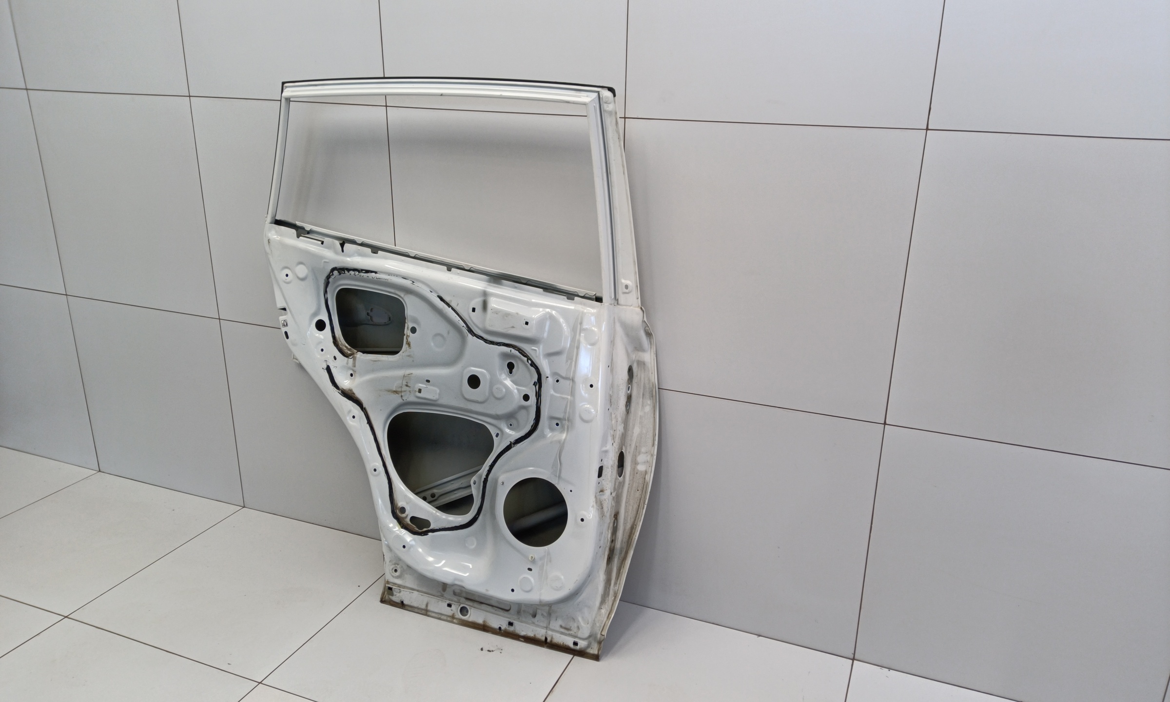 Дверь задняя левая Toyota RAV4 CA40