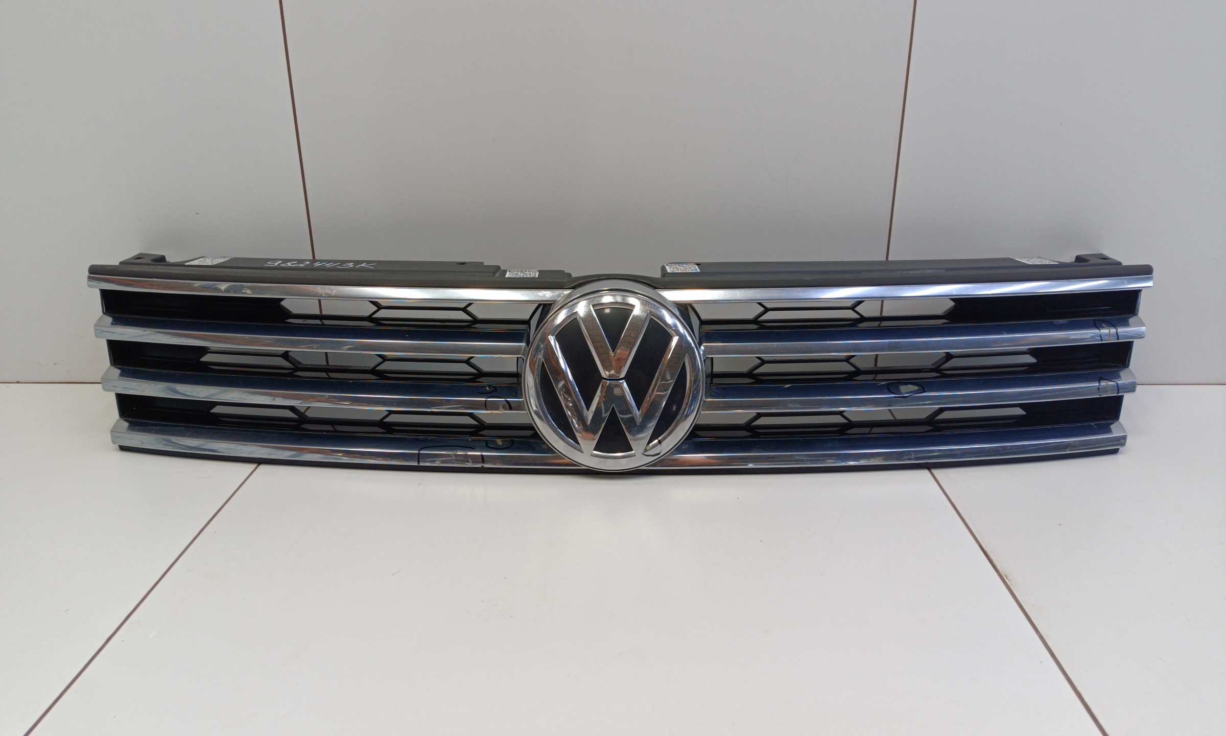Решётка радиатора Volkswagen Touareg 2 Restail R-Line