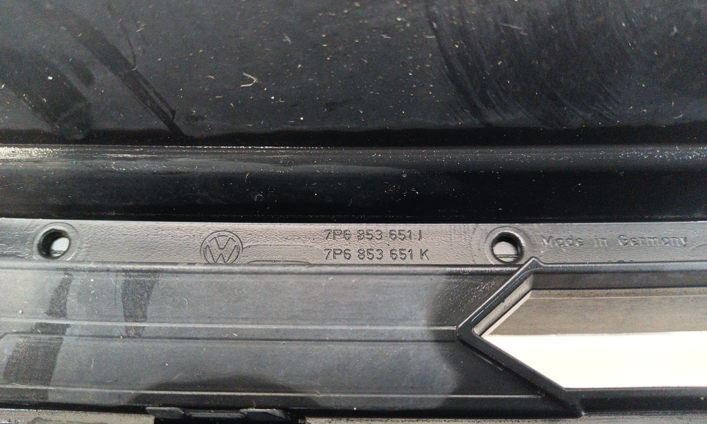 Решётка радиатора Volkswagen Touareg 2 Restail R-Line