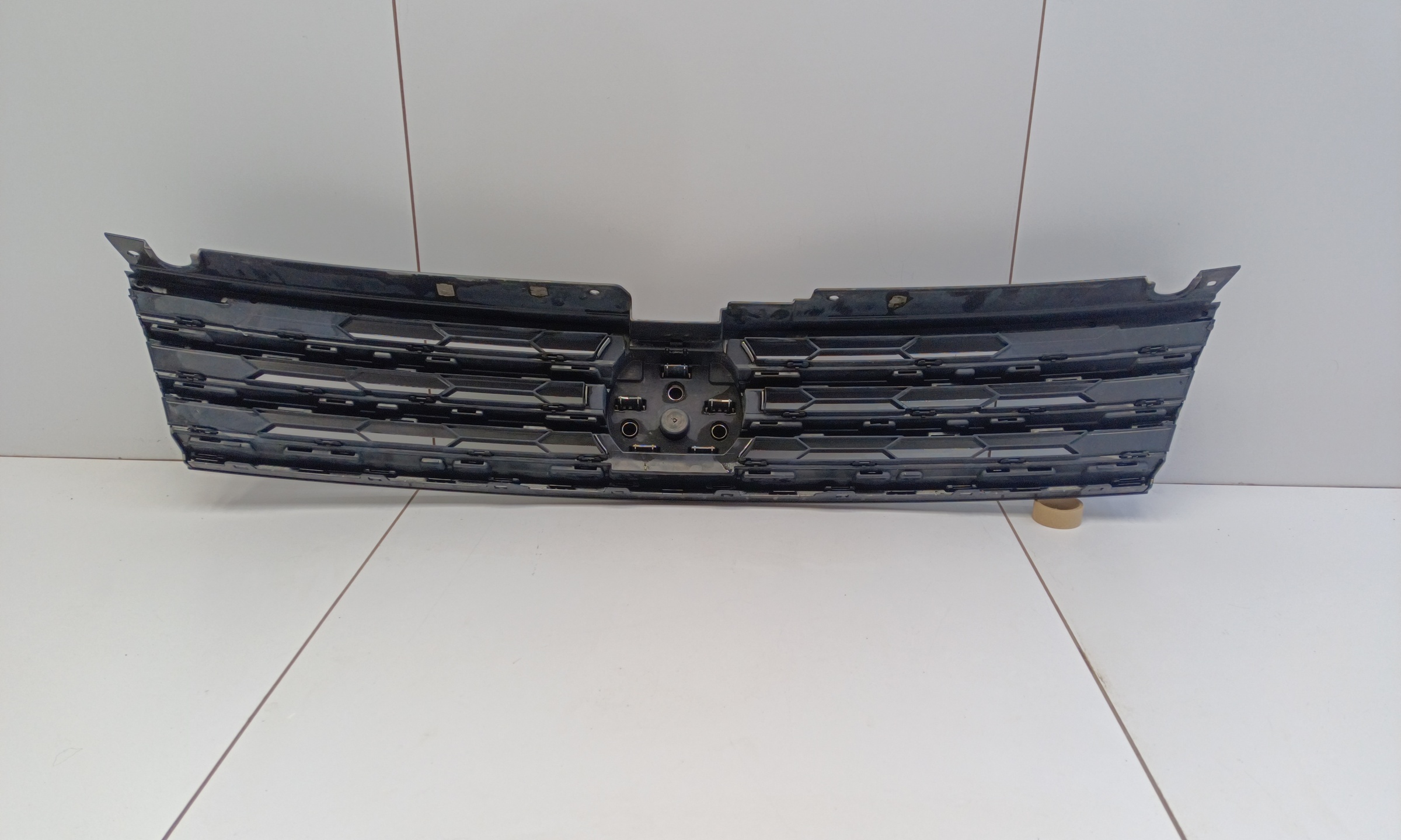 Решётка радиатора Volkswagen Touareg 2 Restail R-Line
