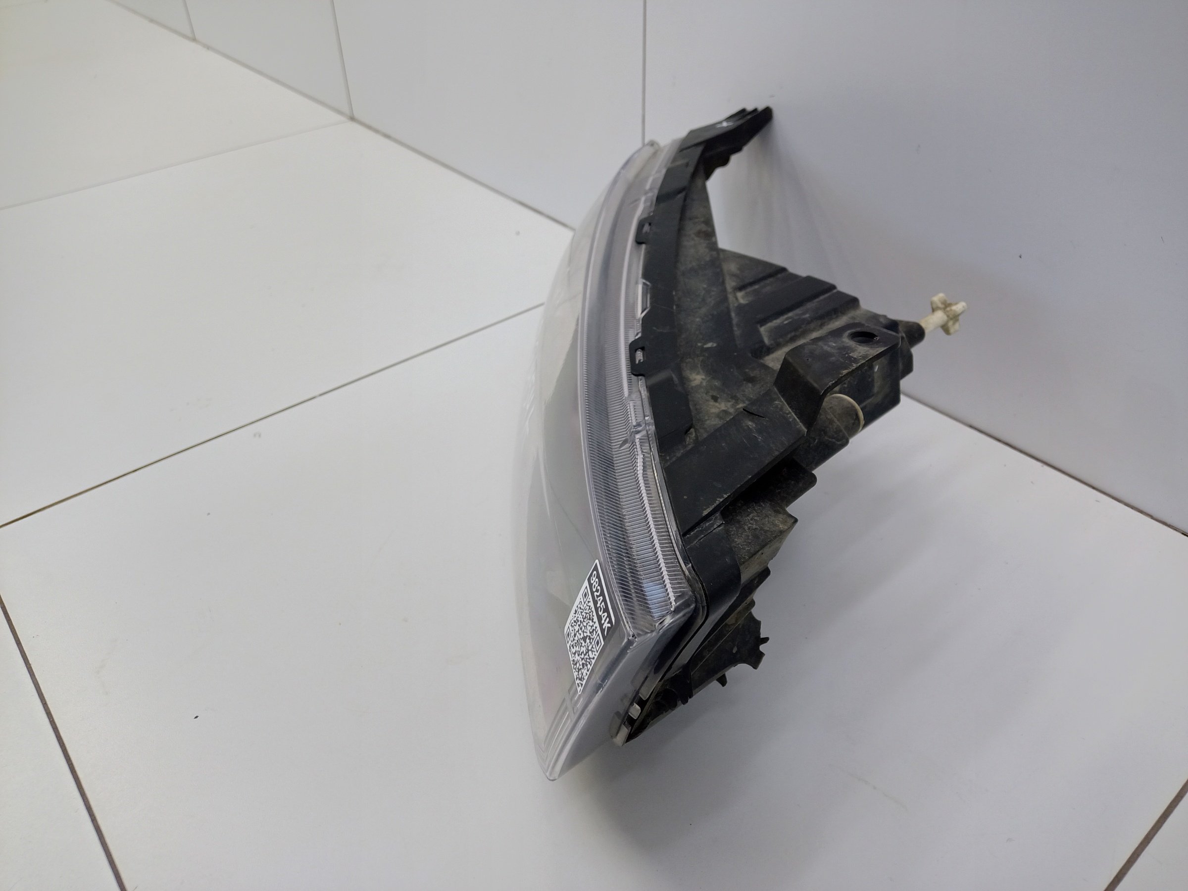 Фара передняя правая Lada Granta 1 Restail галоген