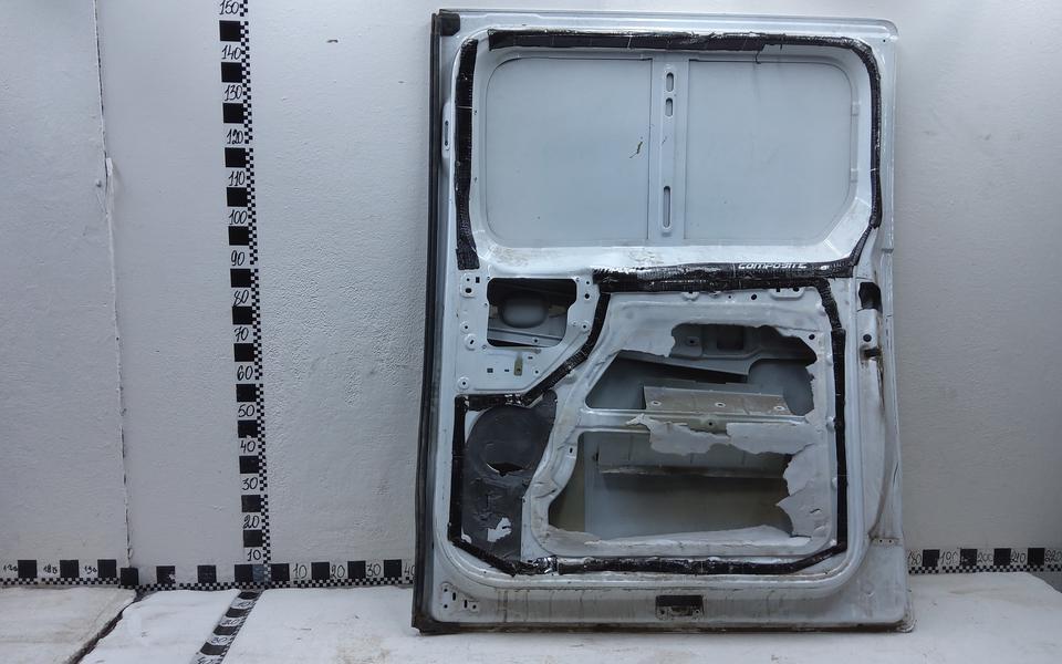 Дверь задняя правая сдвижная Peugeot Traveller глухая