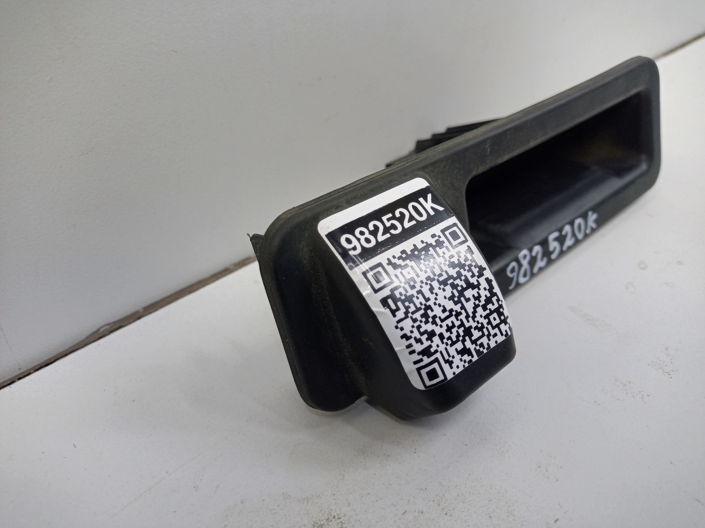Кнопка открытия крышки багажника с камерой BMW X5 G05