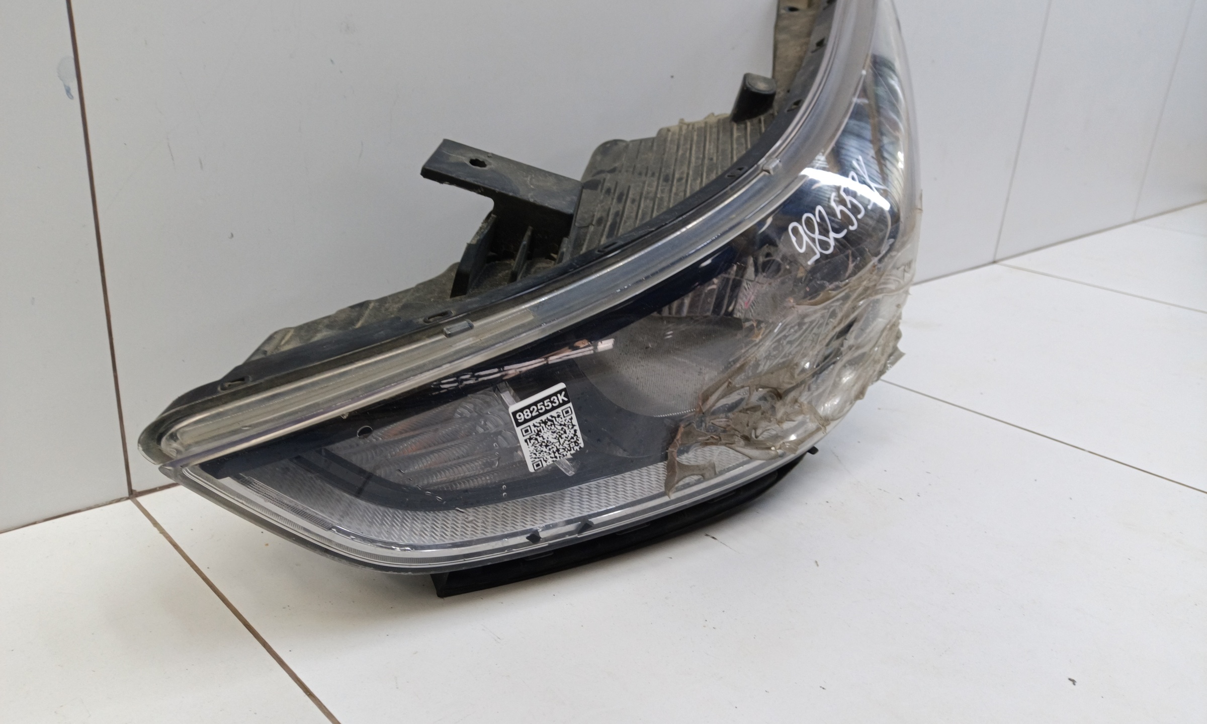Фара передняя левая Hyundai Solaris 2 галоген