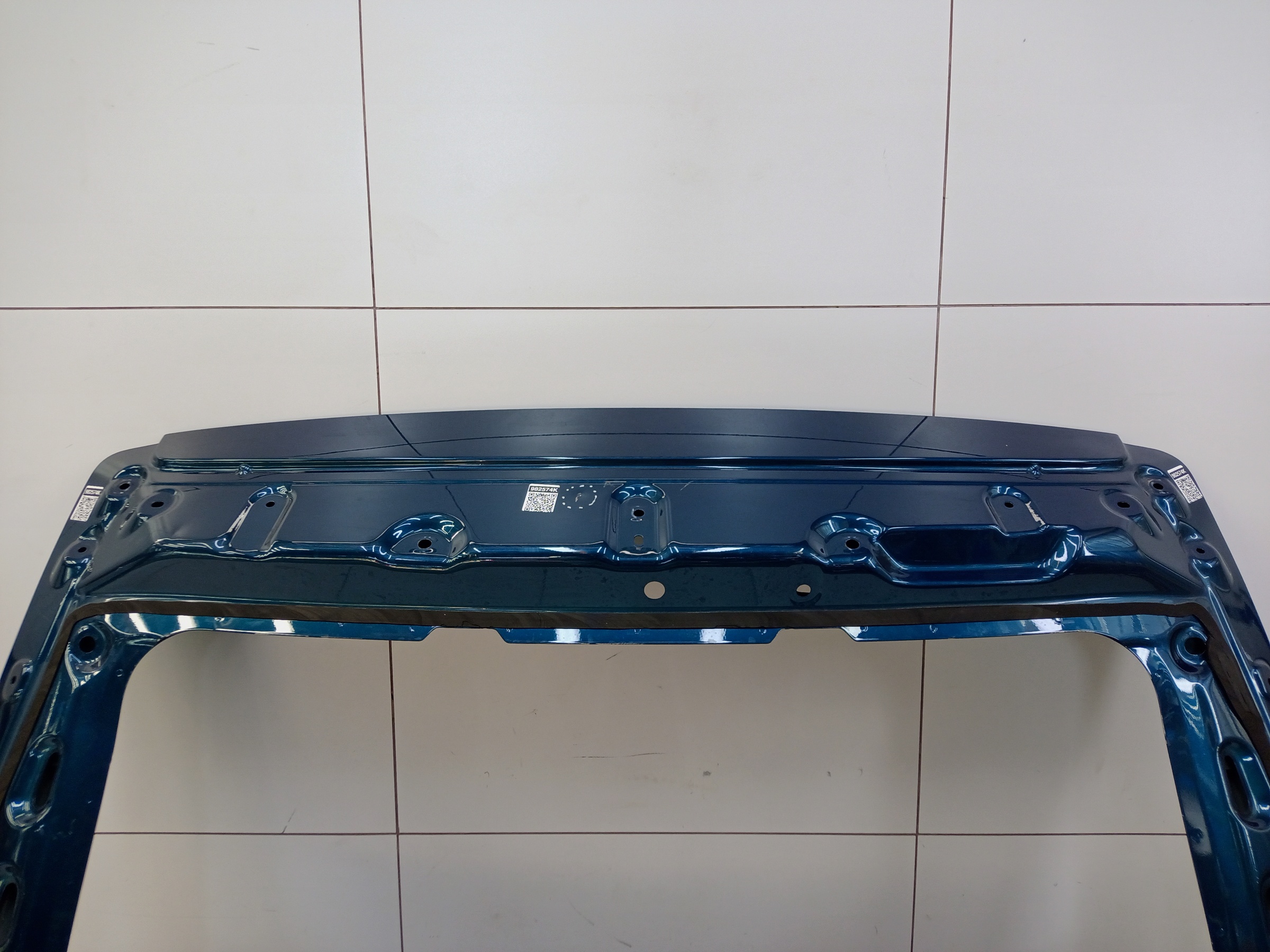 Крышка багажника Geely Monjaro