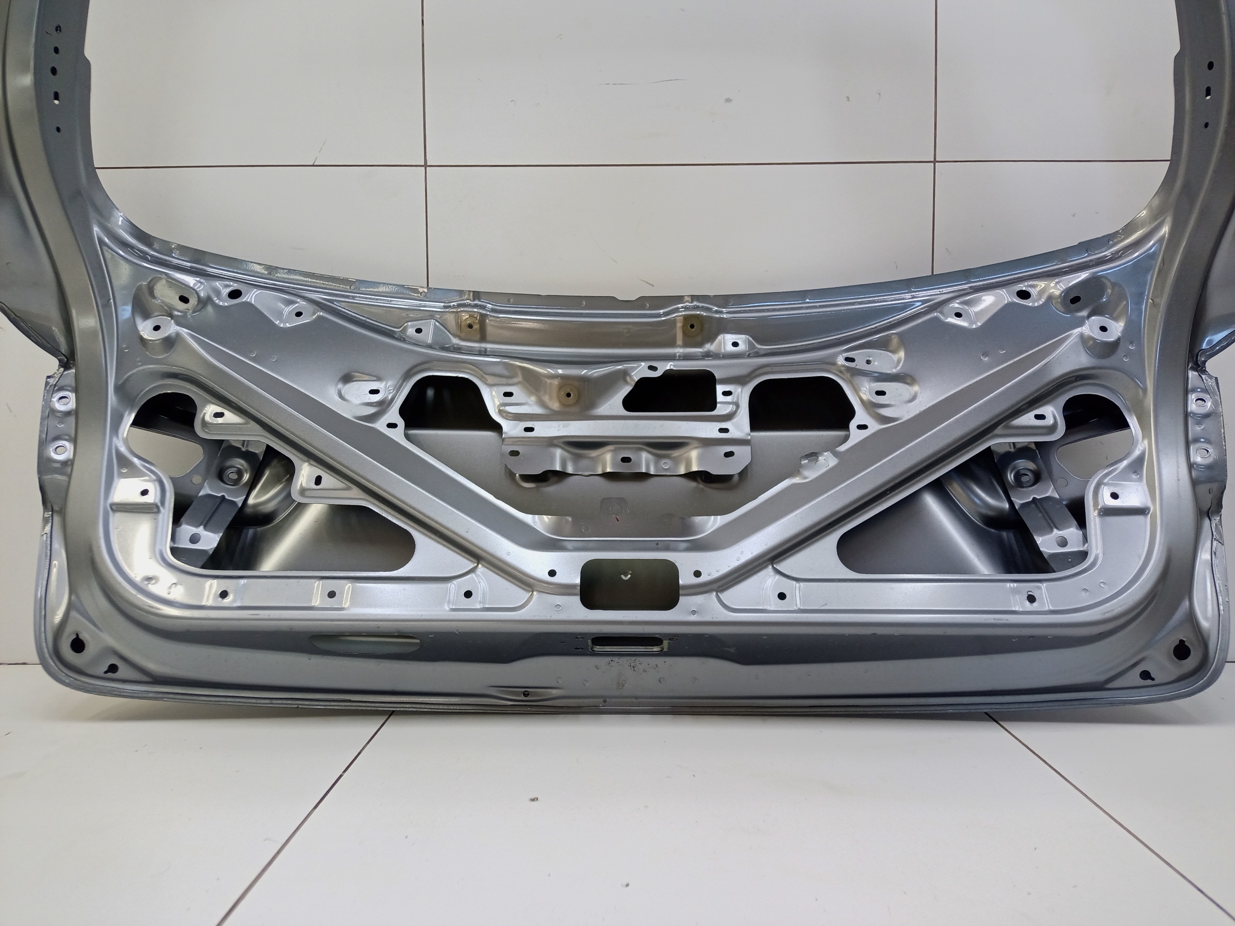 Крышка багажника Mitsubishi ASX