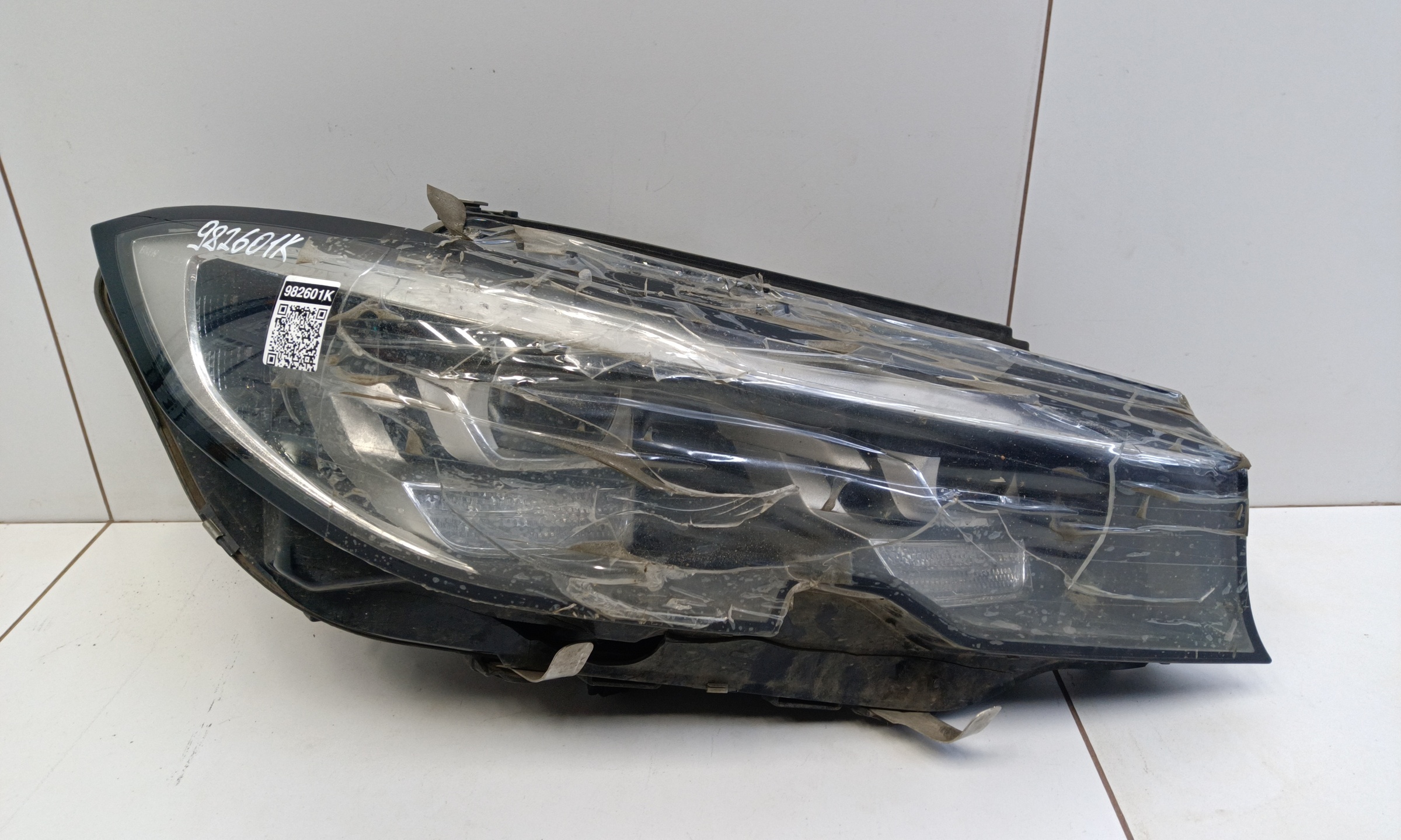 Фара передняя правая BMW 3er G20 LED