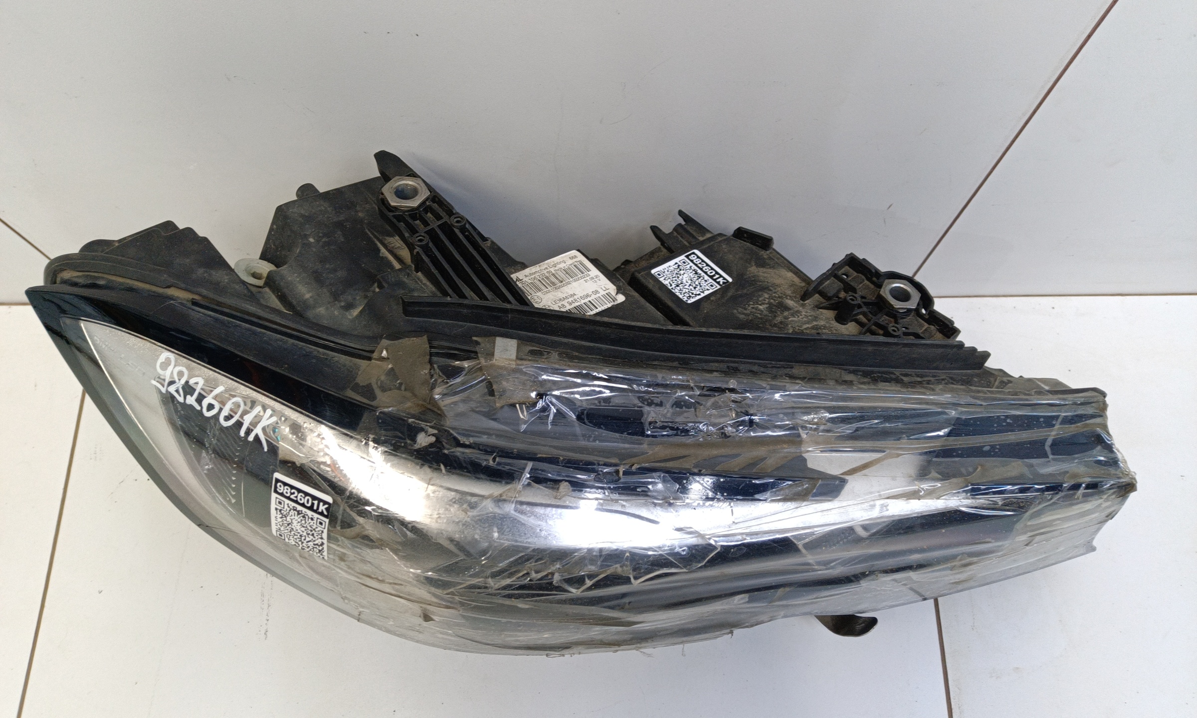 Фара передняя правая BMW 3er G20 LED