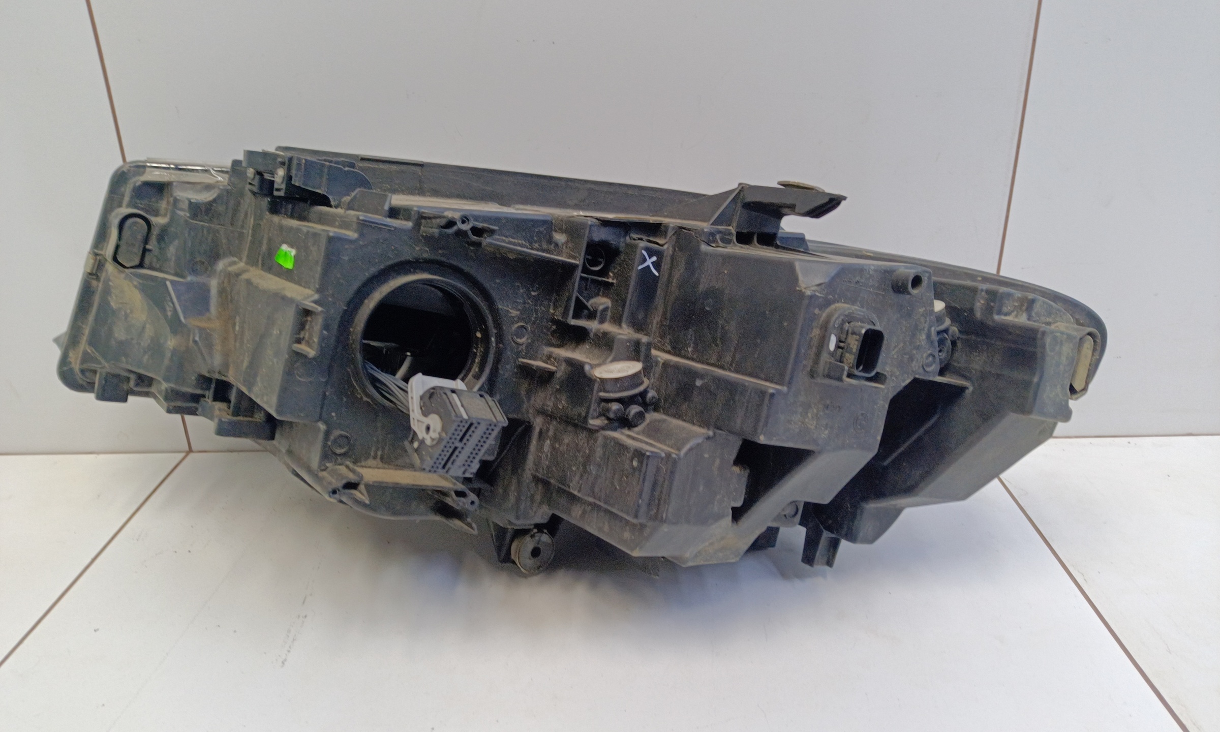 Фара передняя правая BMW 3er G20 LED