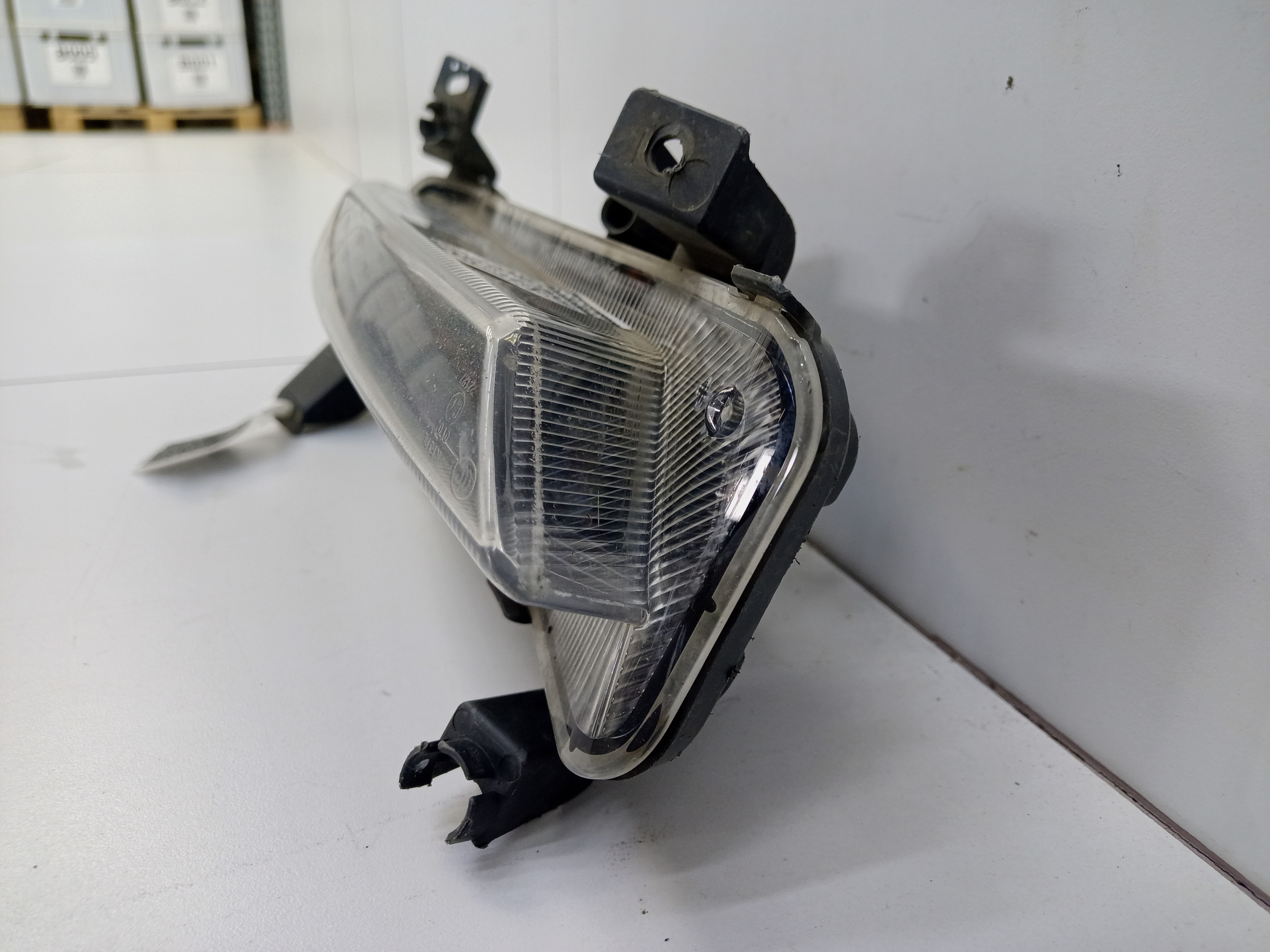 Фара ПТФ передняя левая Chery Tiggo 8 Pro LED