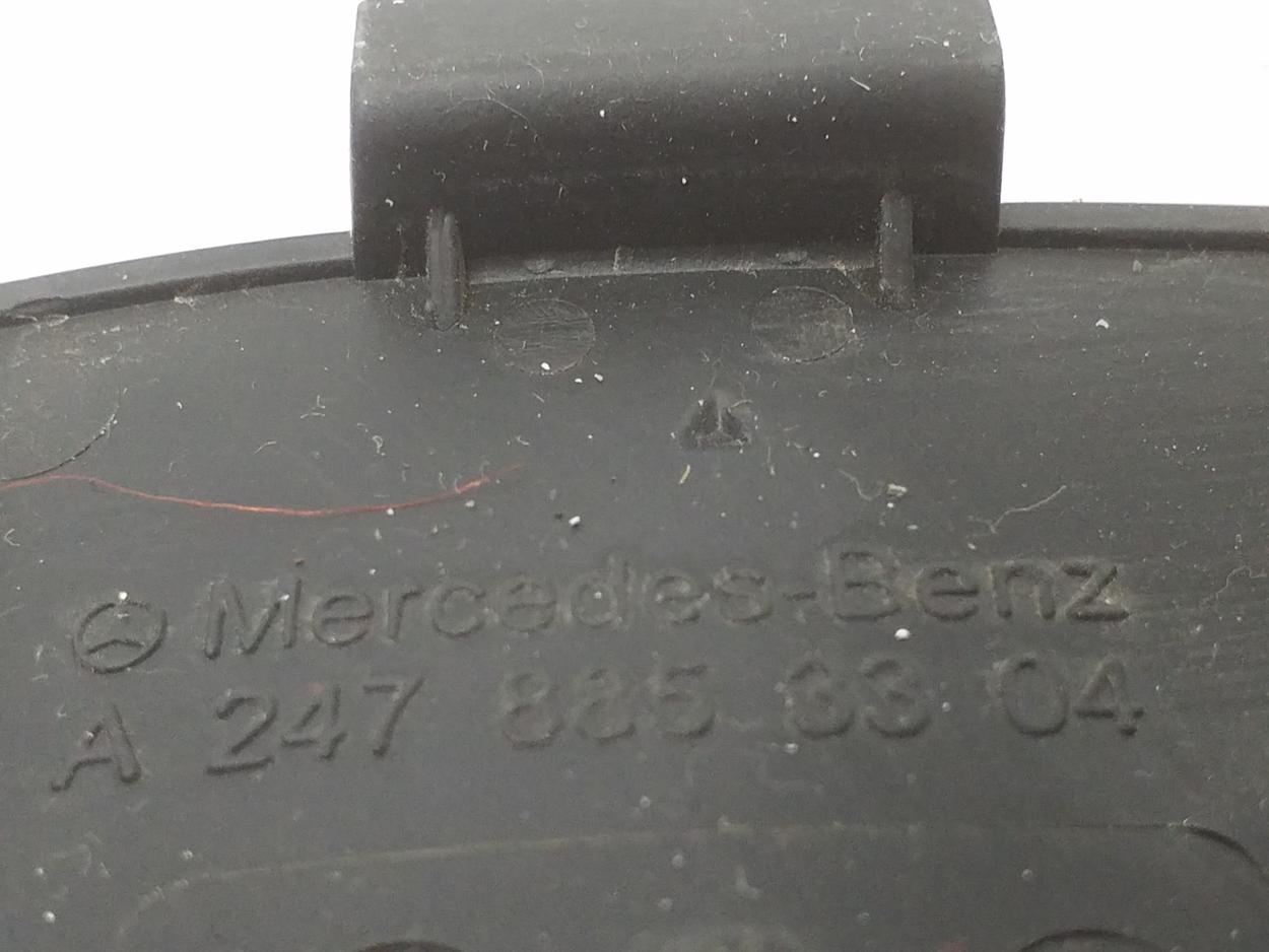 Заглушка буксировочного крюка заднего  бампера Mercedes-Benz B-klasse W247