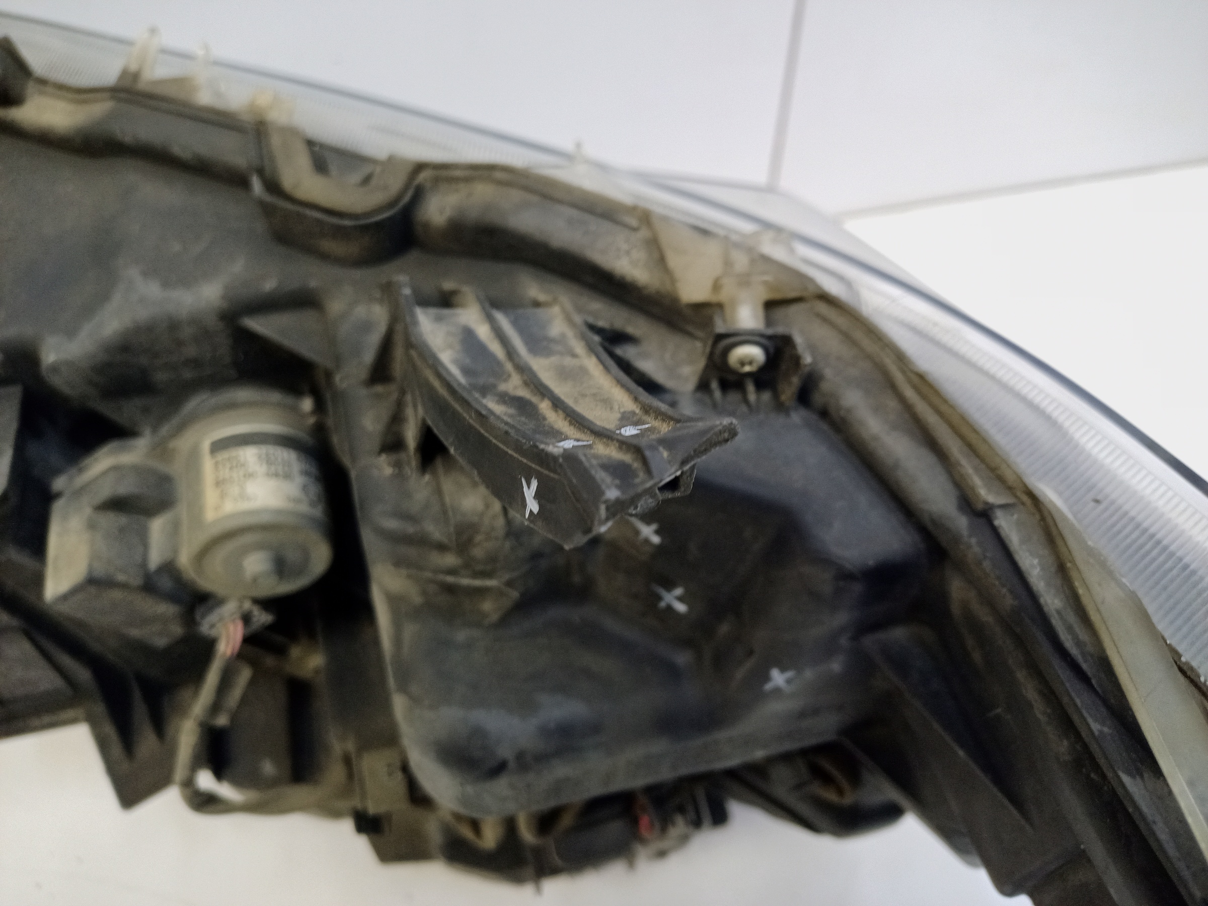 Фара передняя правая Toyota Land Cruiser Prado 150 Restail 2 LED