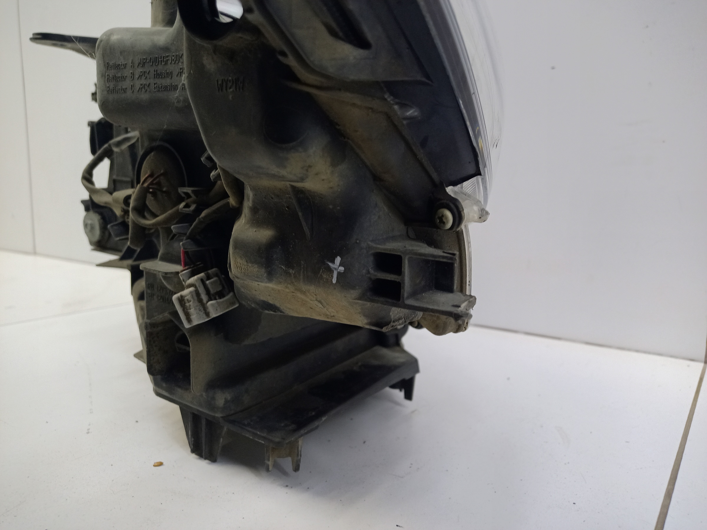 Фара передняя правая Toyota Land Cruiser Prado 150 Restail 2 LED