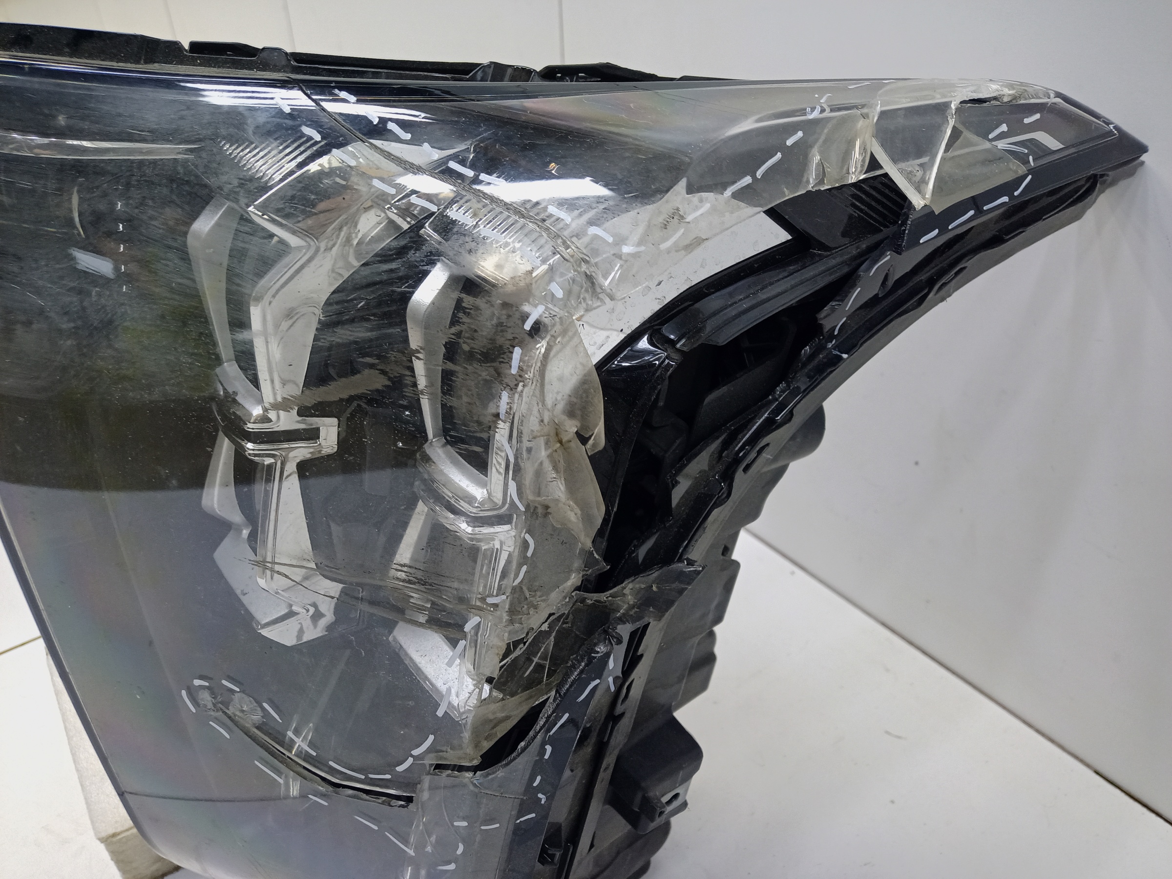 Фара передняя левая GAC GS8 2 LED