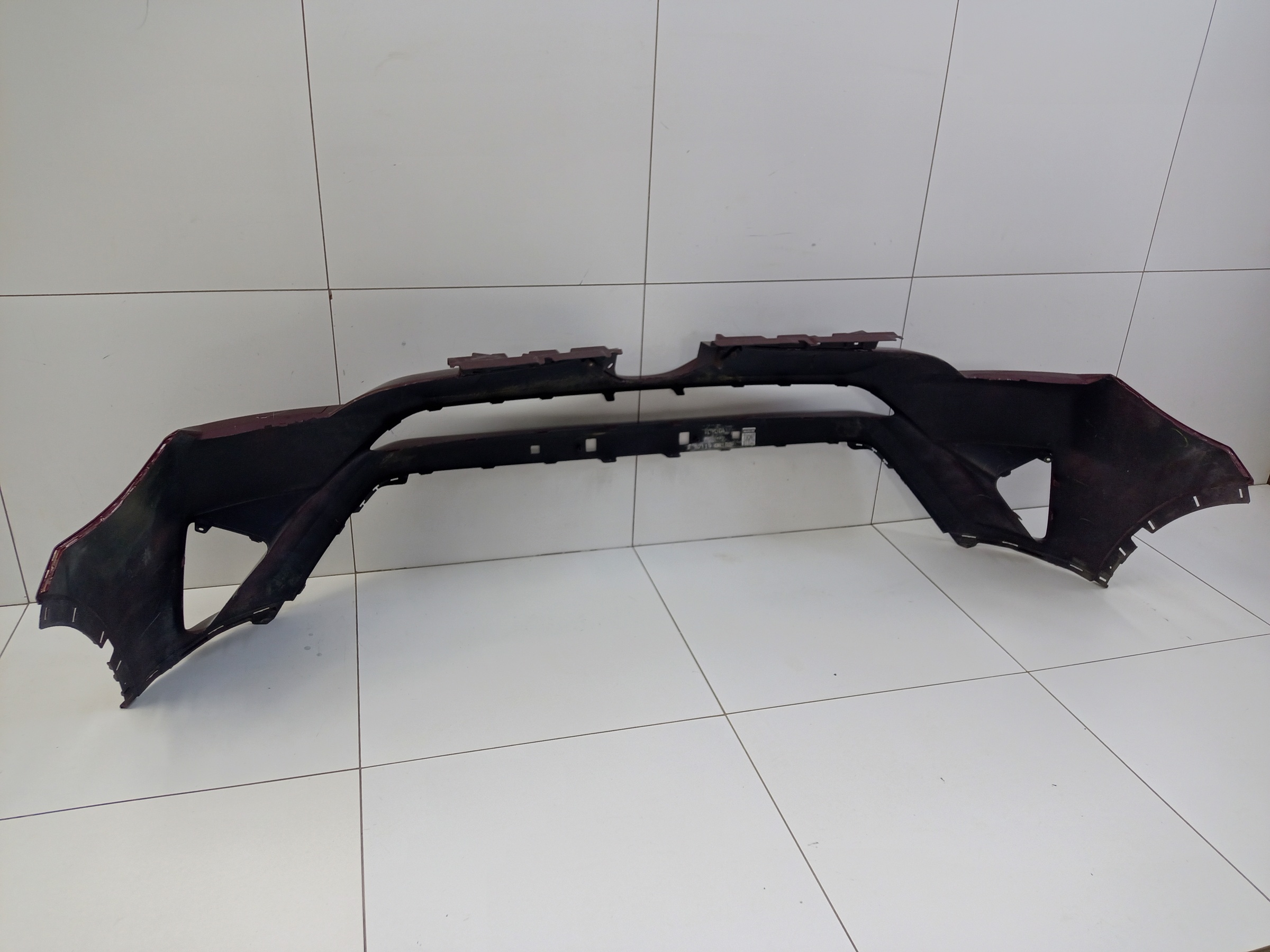 Бампер передний Toyota RAV4 CA40 Restail