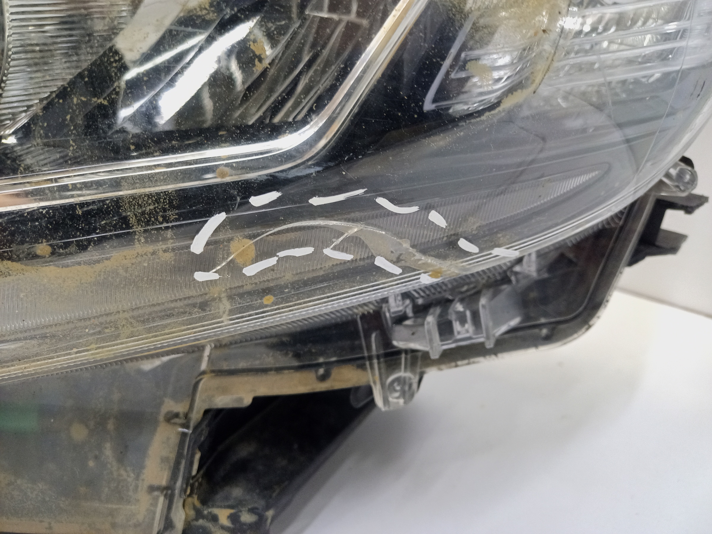 Фара передняя левая Toyota Land Cruiser Prado 150 Restail 2 LED