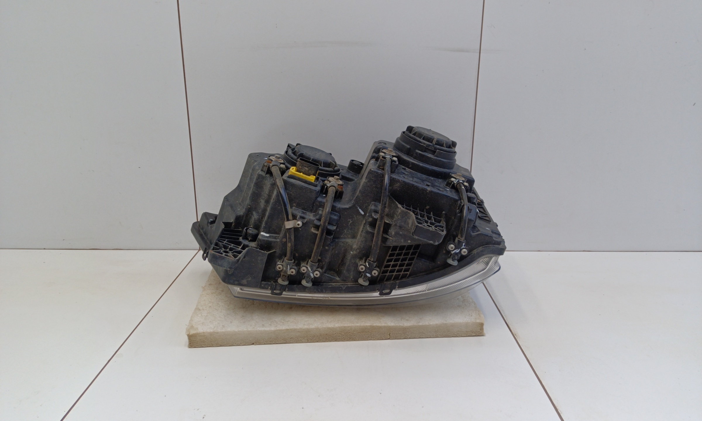 Фара передняя правая FAW J7 галоген линза ДХО