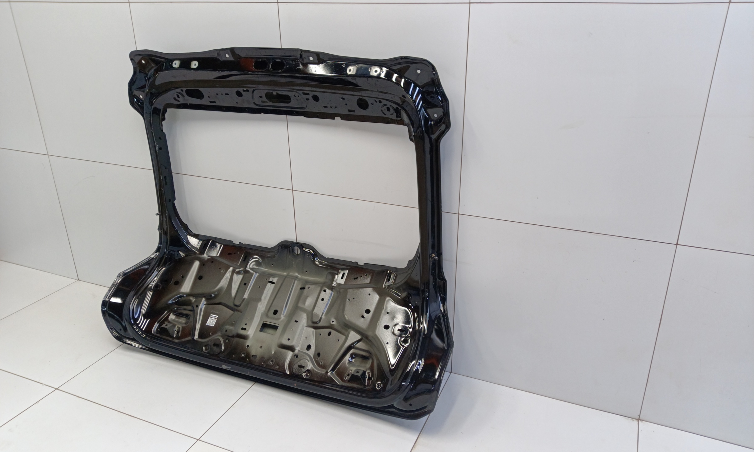 Крышка багажника Volvo XC40