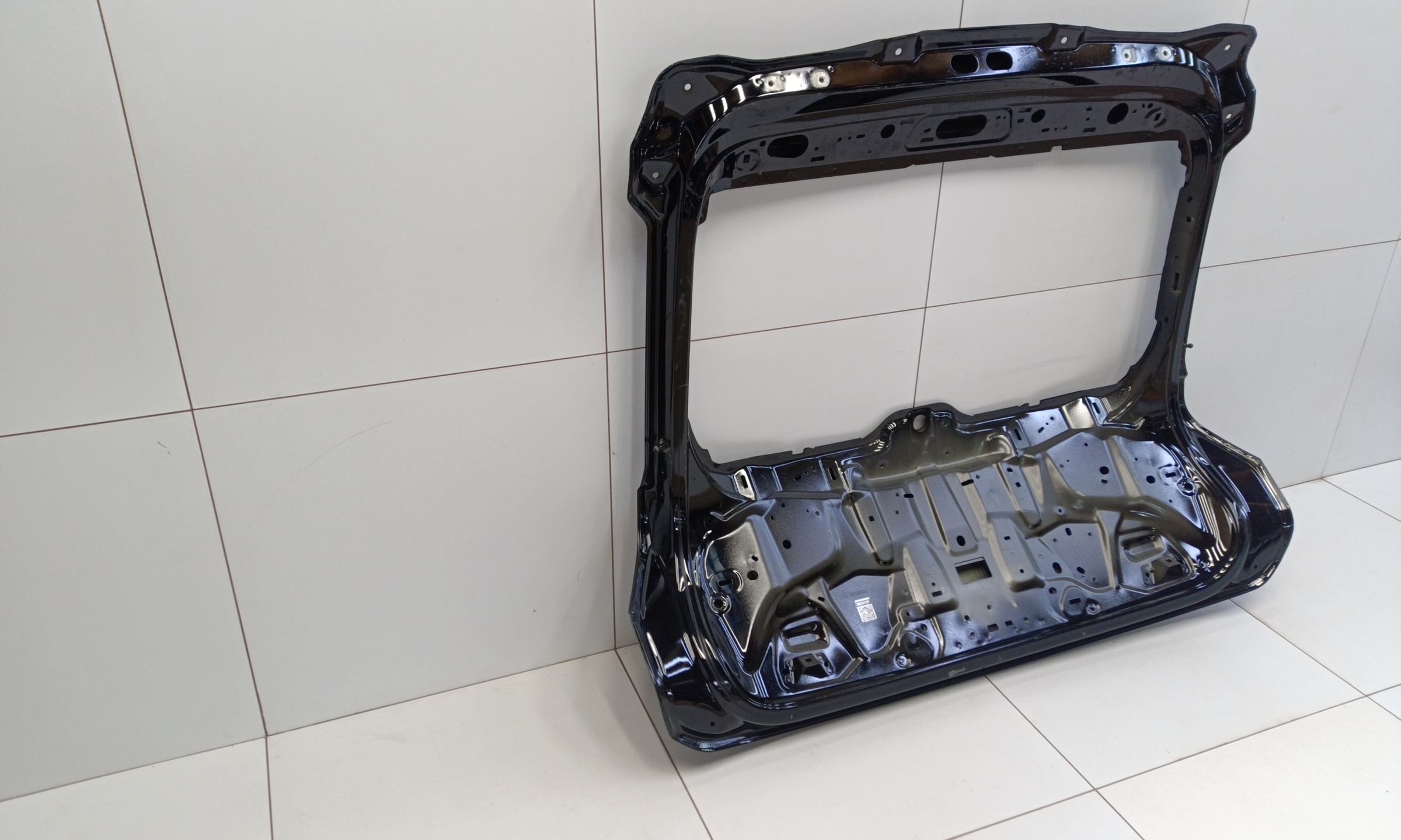 Крышка багажника Volvo XC40