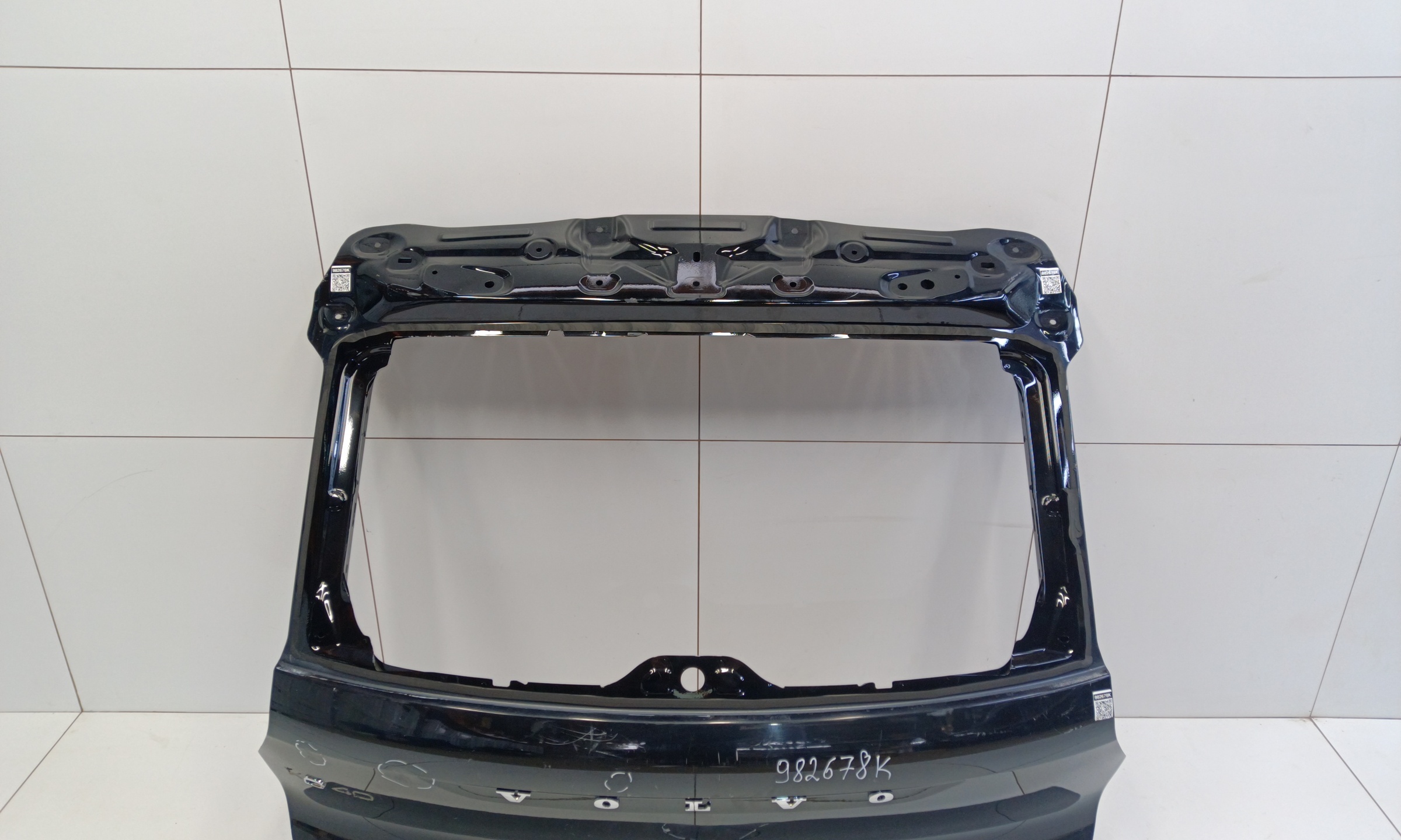 Крышка багажника Volvo XC40