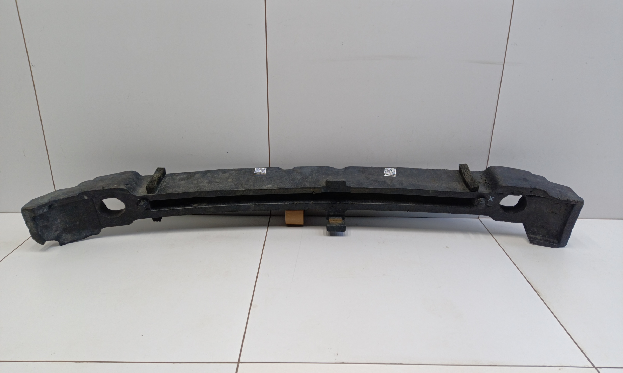 Абсорбер переднего бампера Toyota RAV4 CA40 Restail