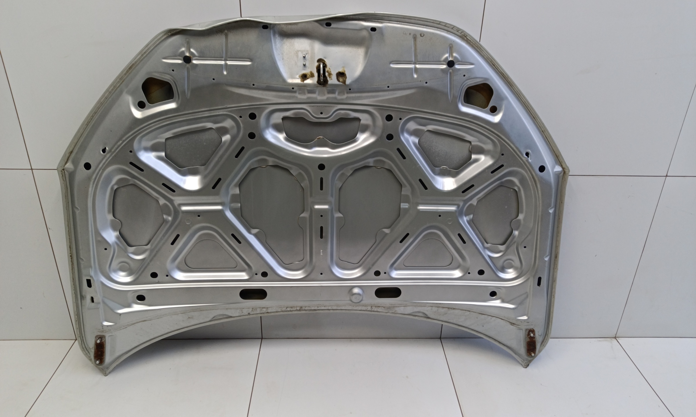 Капот Lada Granta 1 Restail