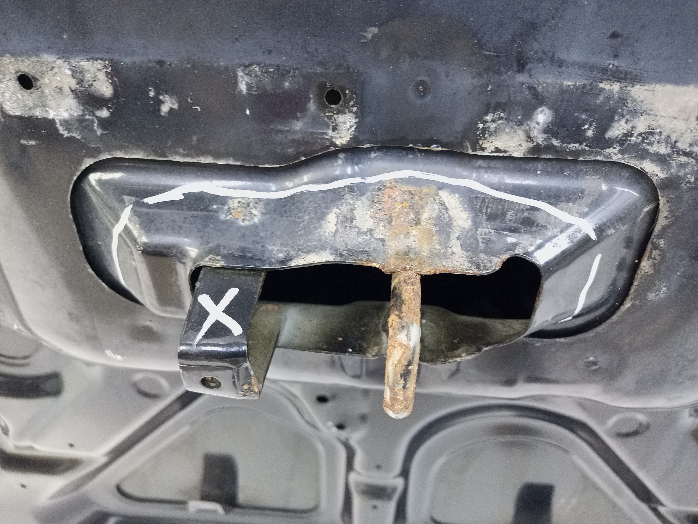 Капот Nissan X-trail T32
