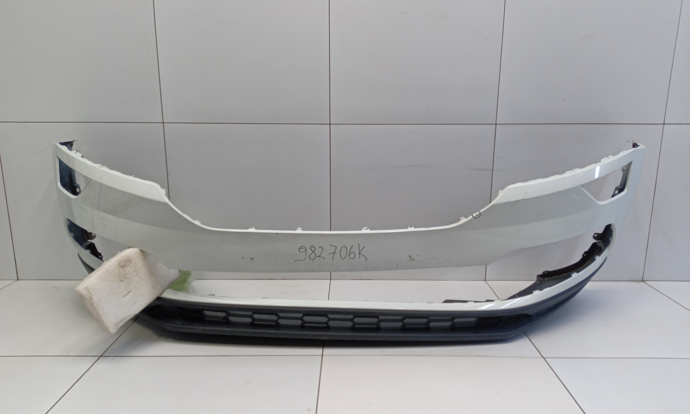 Бампер передний Skoda Karoq