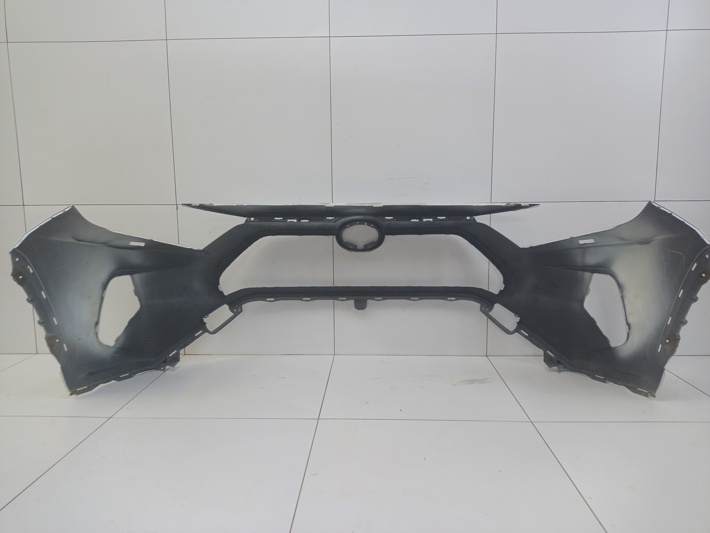 Бампер передний Toyota RAV4 XA50