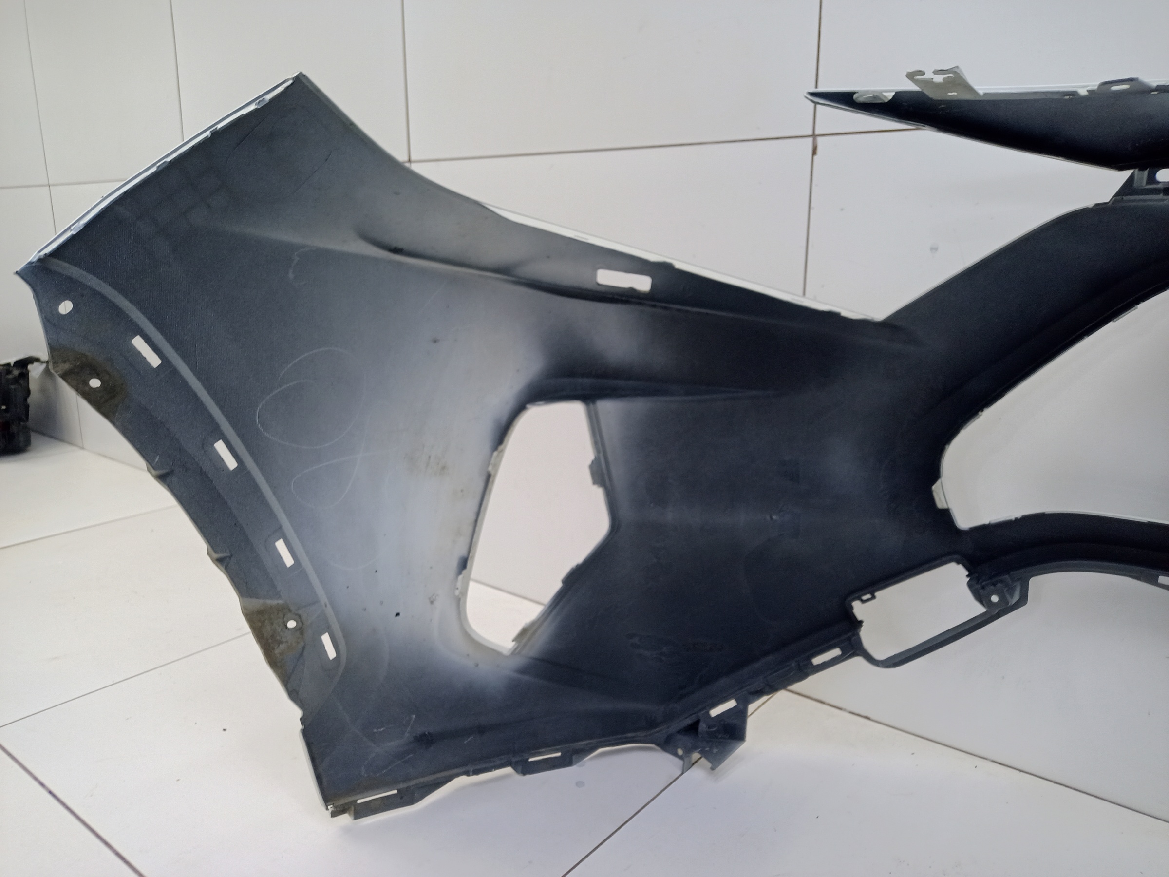 Бампер передний Toyota RAV4 XA50