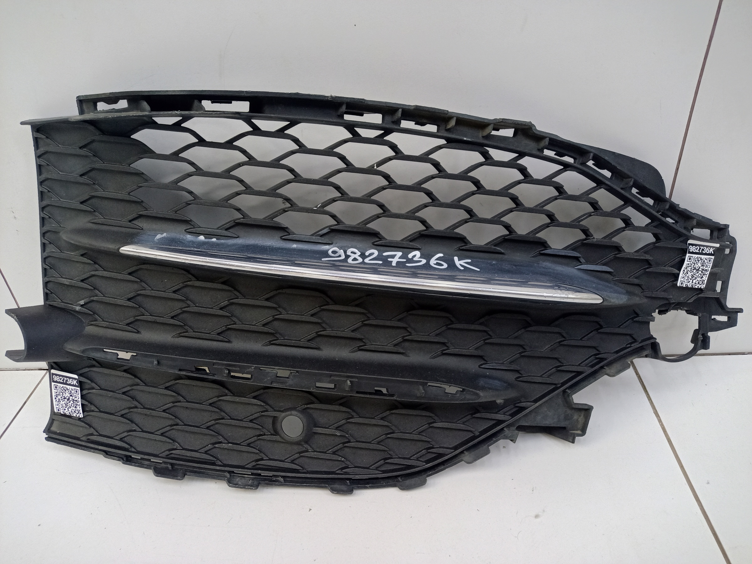 Решетка переднего бампера правая Mercedes Benz GLE-klasse V167 AMG