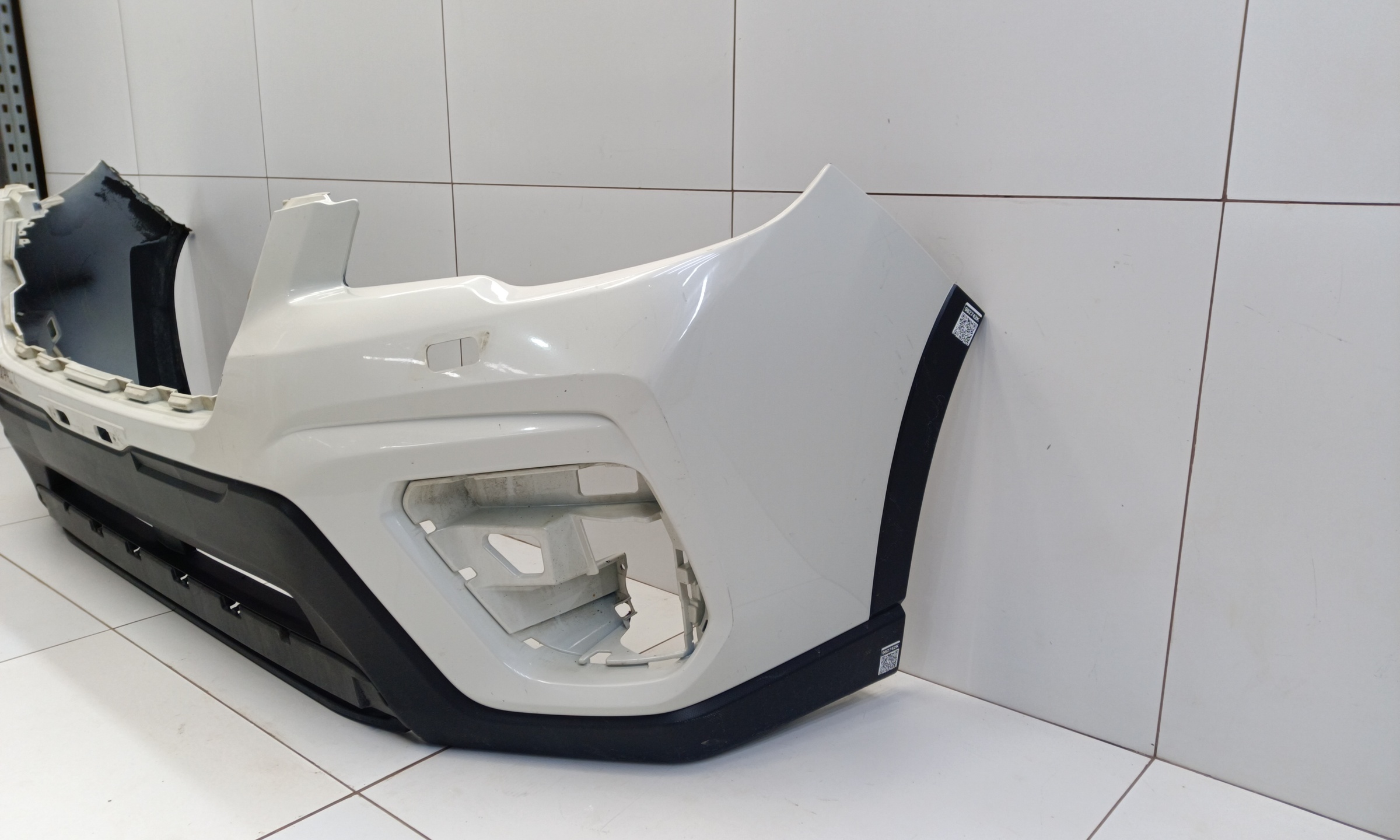 Бампер передний Subaru Forester 5 SK