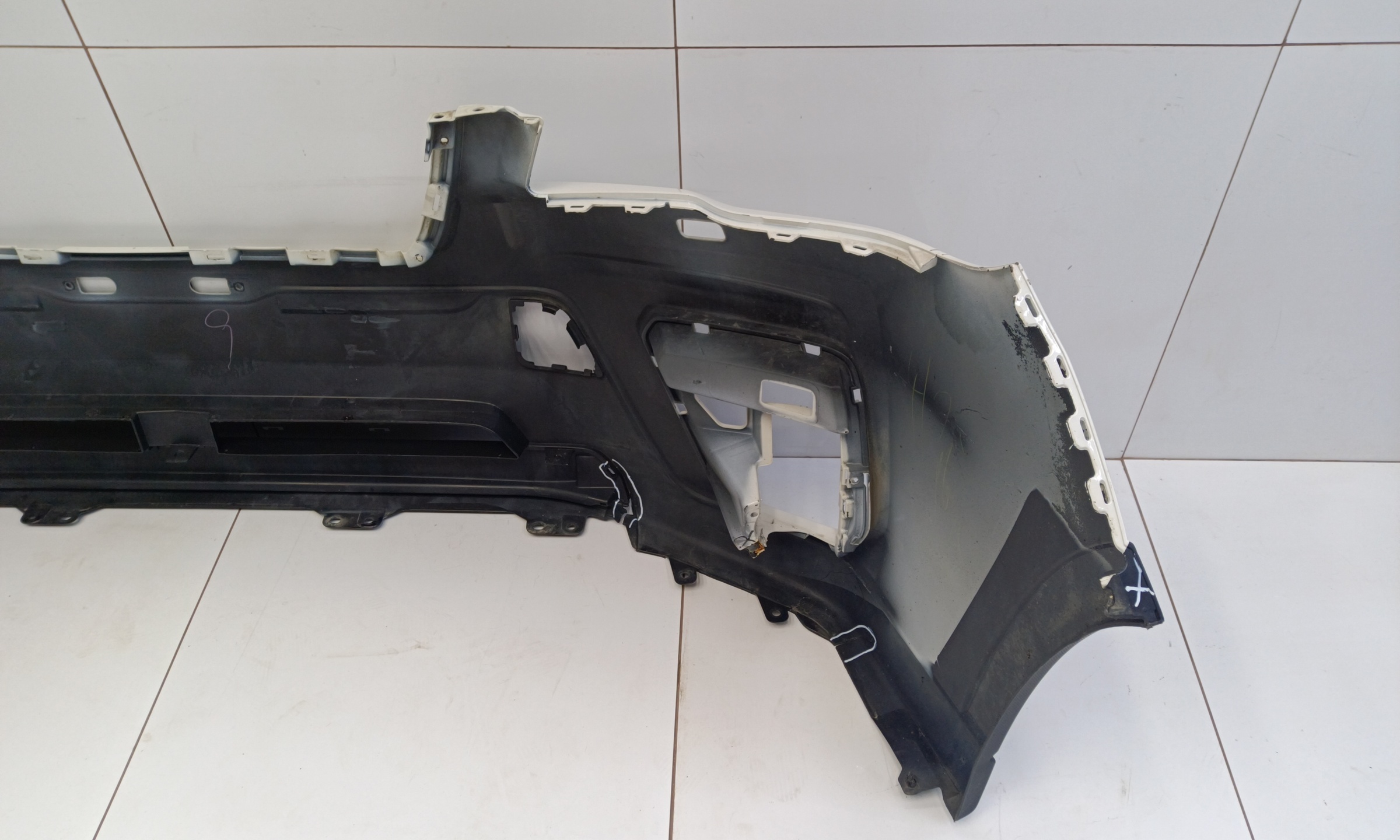 Бампер передний Subaru Forester 5 SK