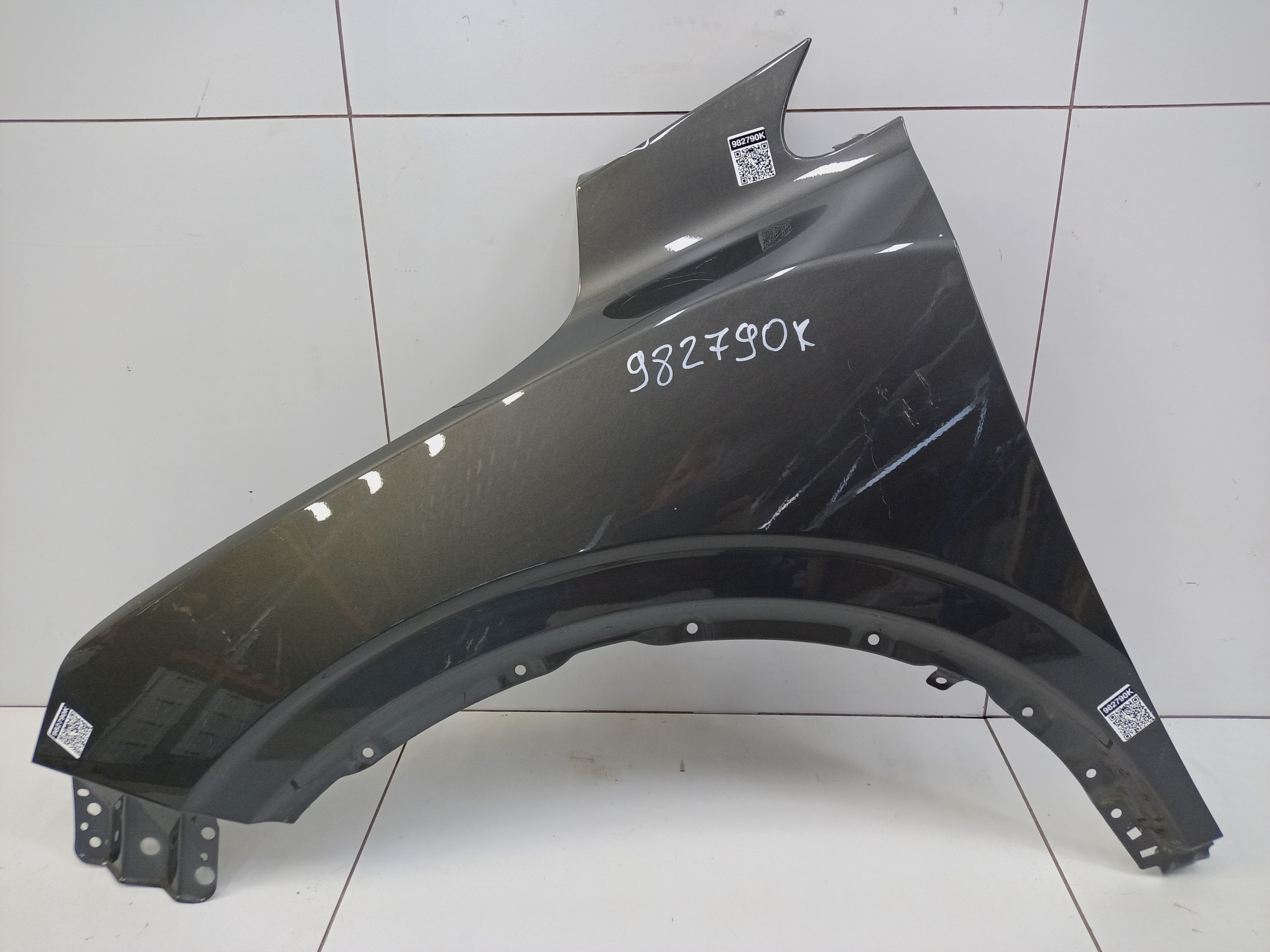 Крыло переднее левое Geely Coolray