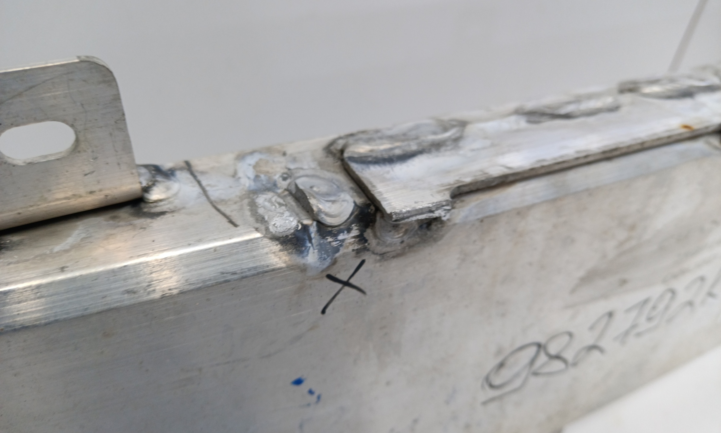 Усилитель переднего бампера Changan CS75 PLUS