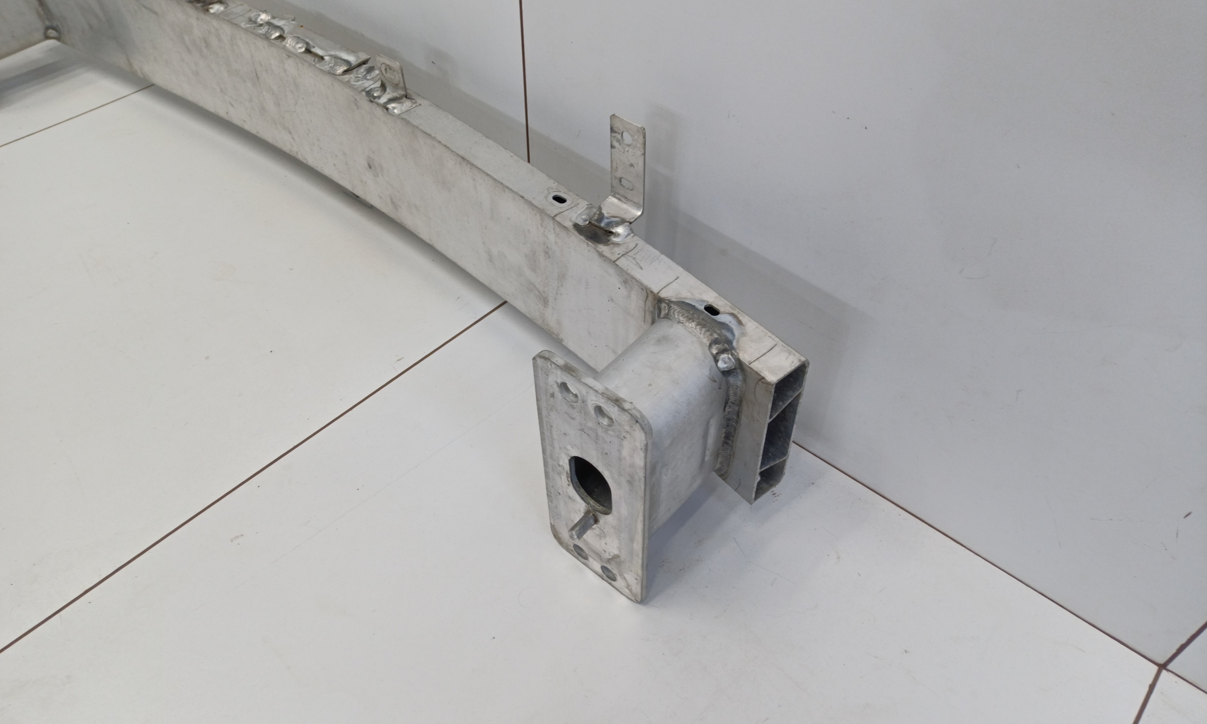 Усилитель переднего бампера Changan CS75 PLUS