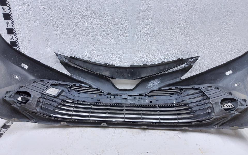 Бампер передний Toyota Camry V70