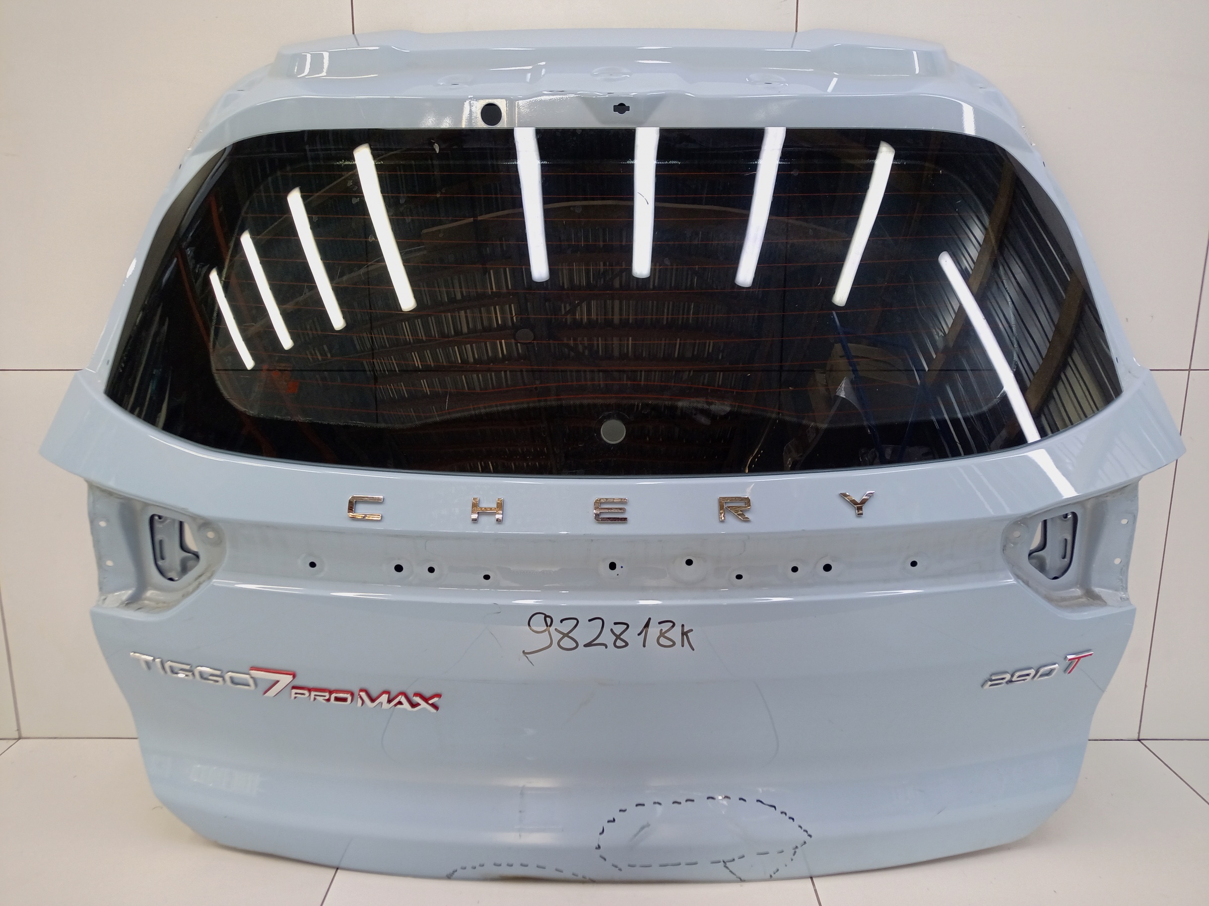 Крышка багажника Chery Tiggo 8