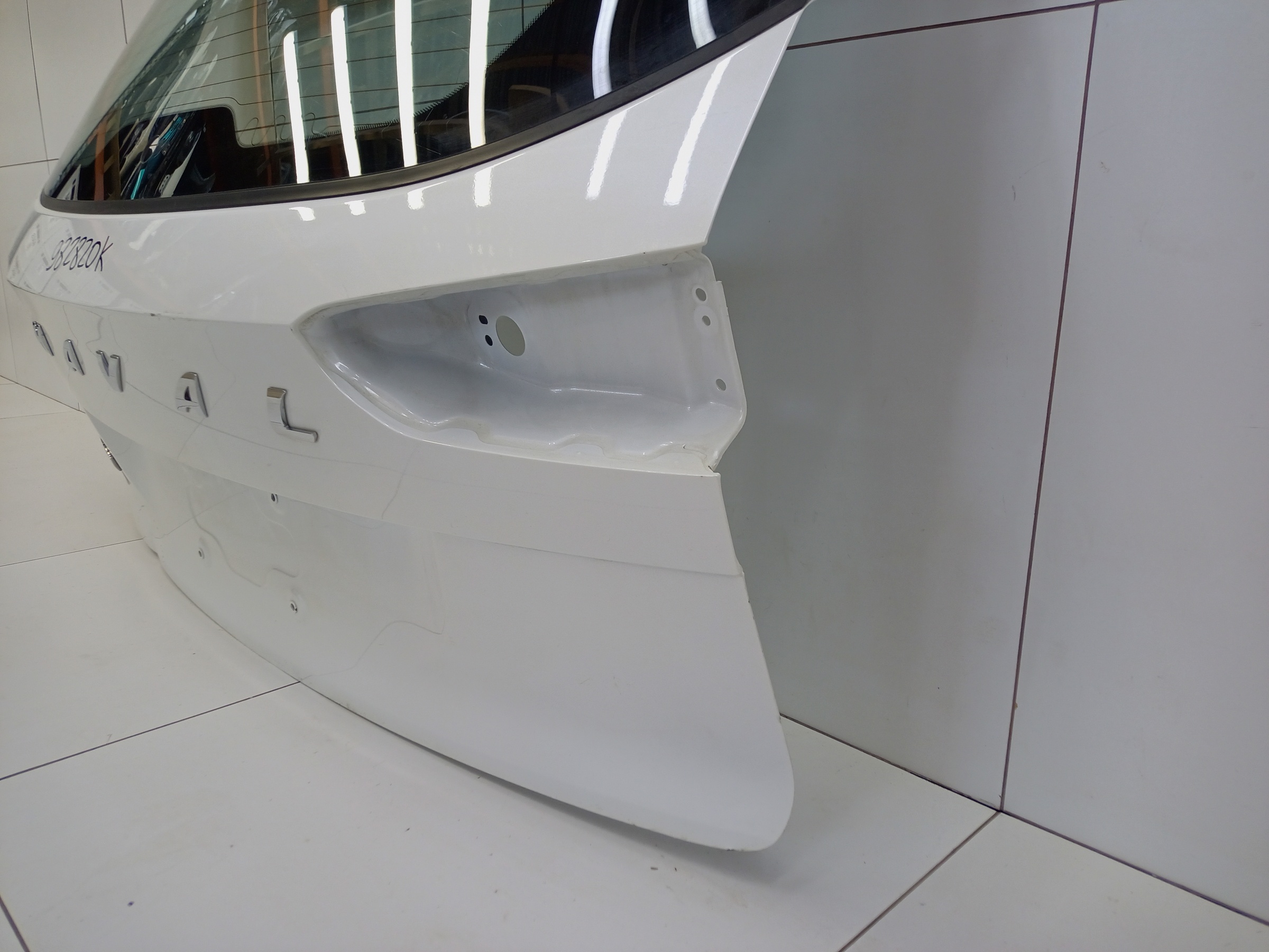 Крышка багажника Haval Jolion