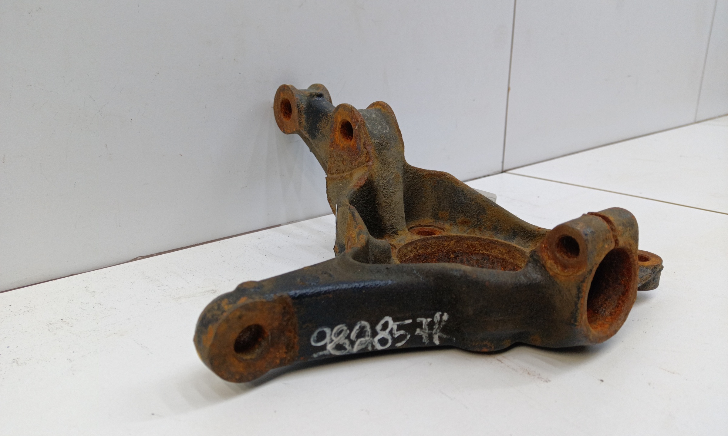Кулак поворотный передний правый Subaru XV 2
