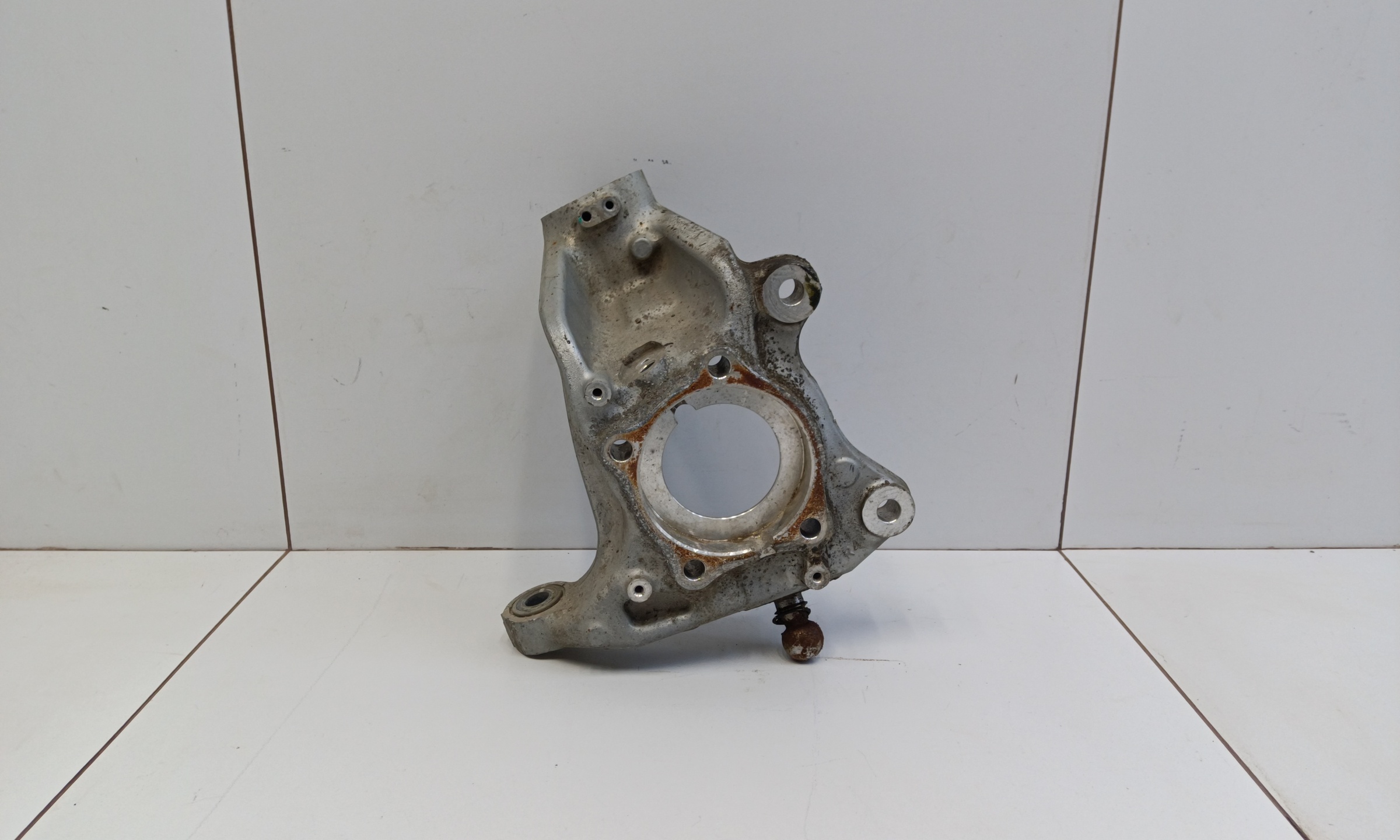 Кулак поворотный передний правый Exeed TXL