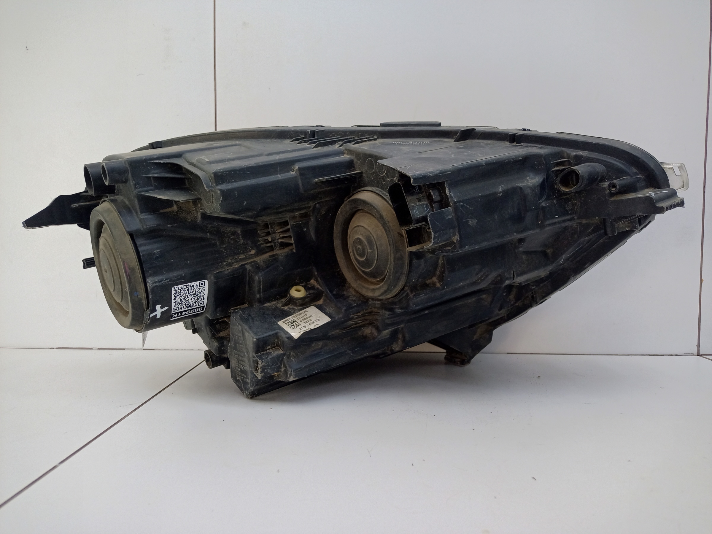 Фара передняя левая Ford EcoSport Restail ксенон